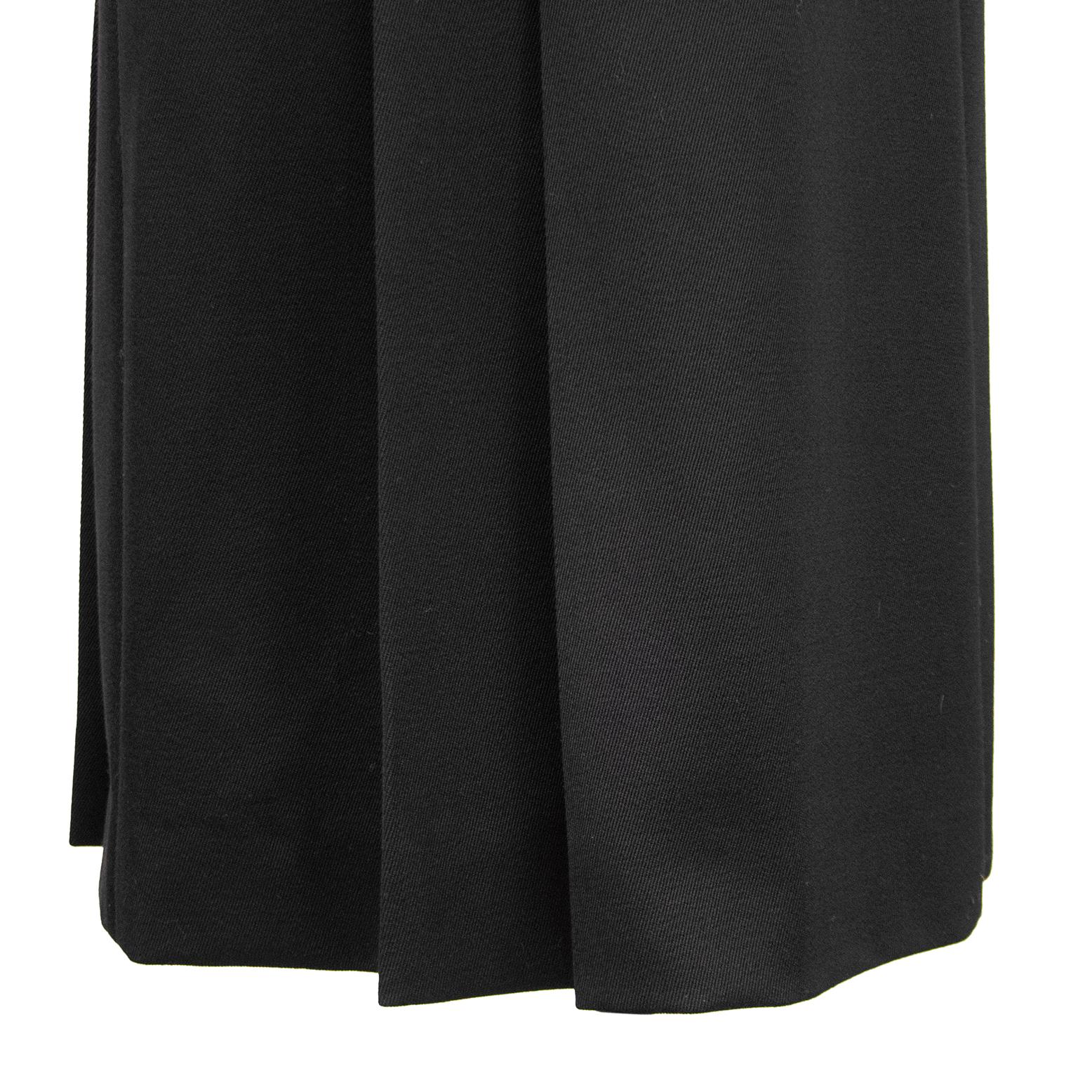 Marelli - Jupe plissée en gabardine de laine noire des années 1970 Pour femmes en vente