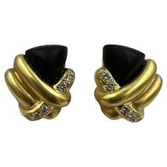 Orecchini a clip in oro giallo 18k con diamante e onice opaco di Marlene Stowe del 1970