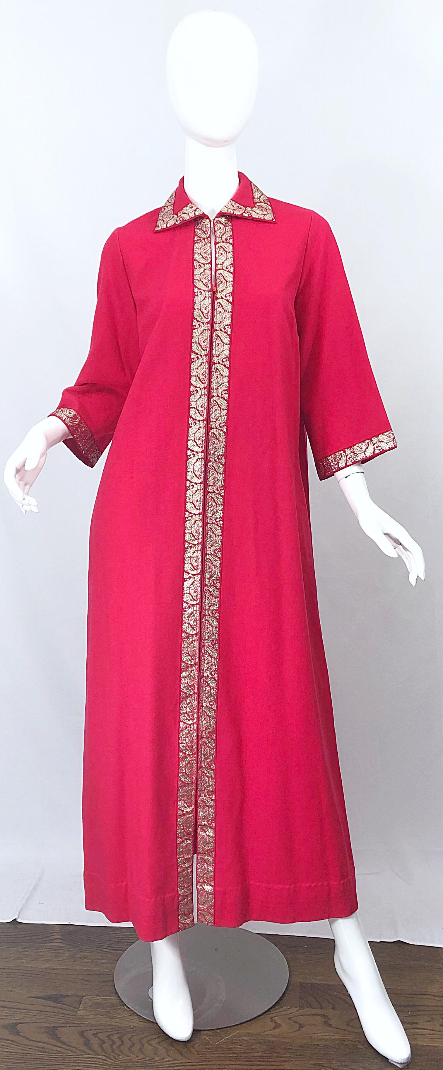 1970s Marshall Fields Raspberry Pink + Gold Vintage 70s Caftan Maxi Dress Kaftan 3