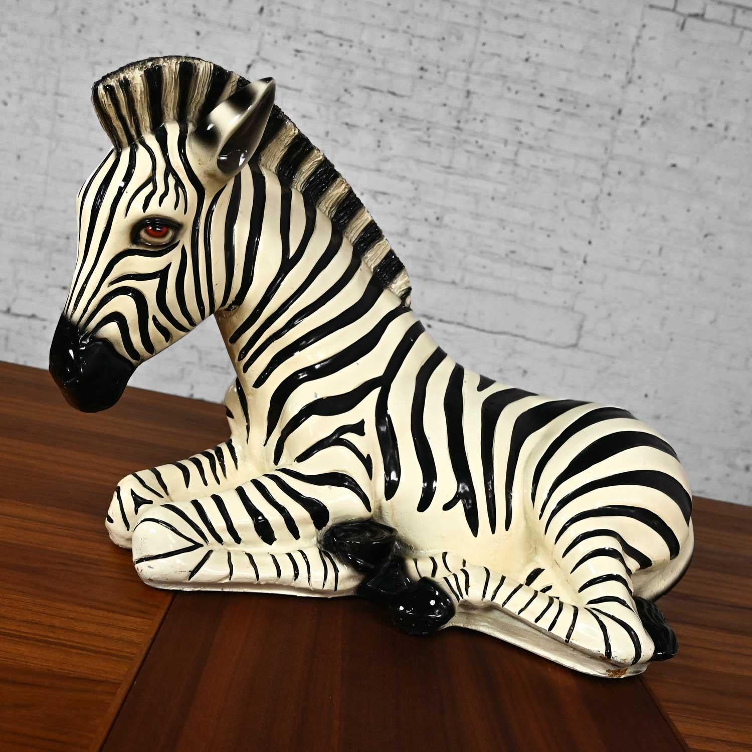 1970er Jahre Marwal Industries Large Scale Zebra geformt Harz Statue oder Skulptur im Angebot 12