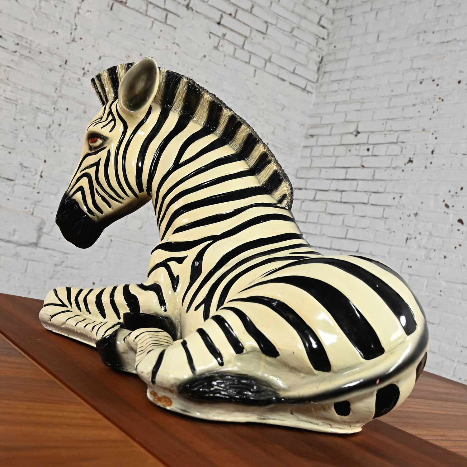 1970er Jahre Marwal Industries Large Scale Zebra geformt Harz Statue oder Skulptur (Sonstiges) im Angebot
