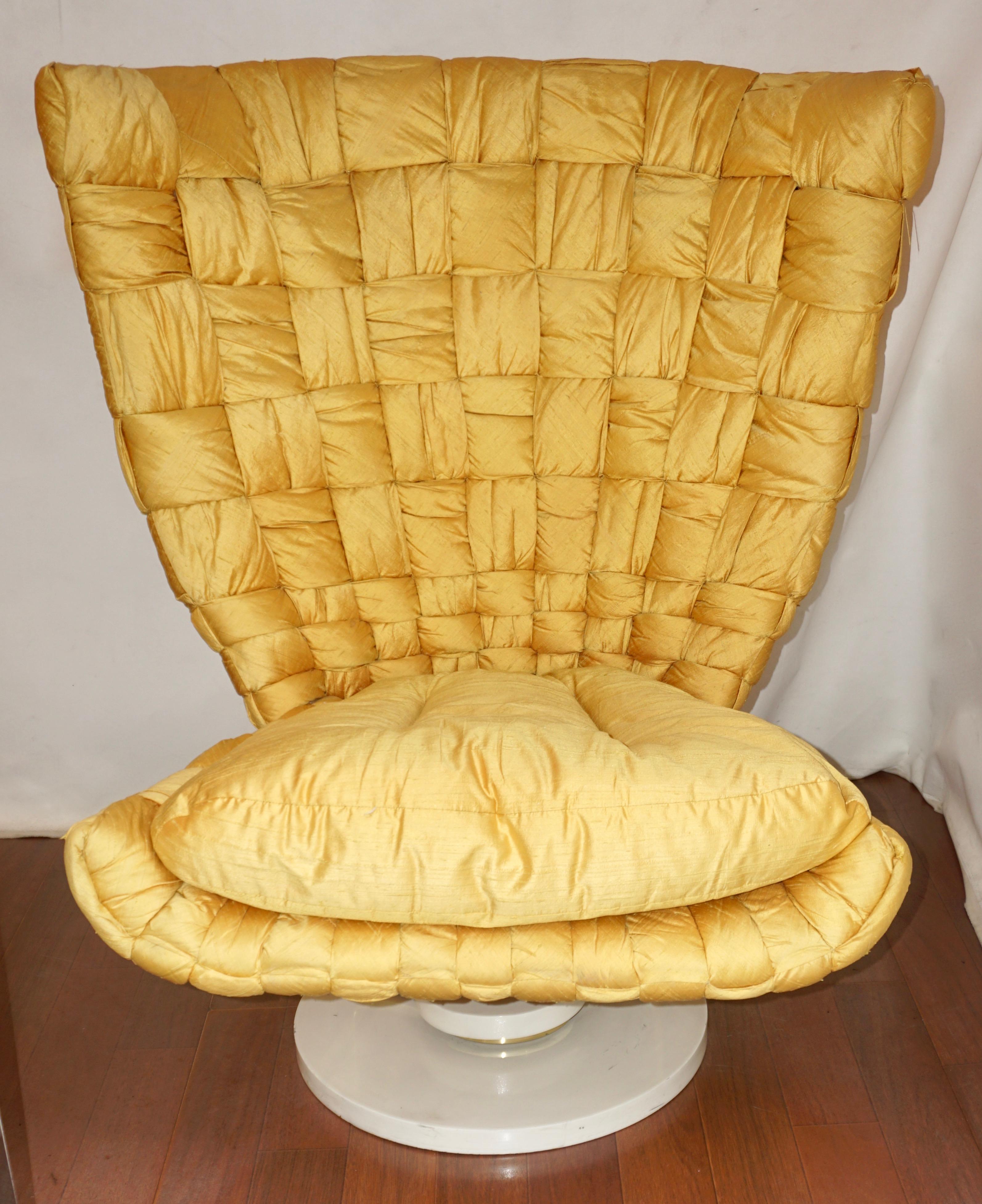 1970s Marzio Cecchi Italian Vintage Iconic Gold Yellow Silk Swivel Armchair 1