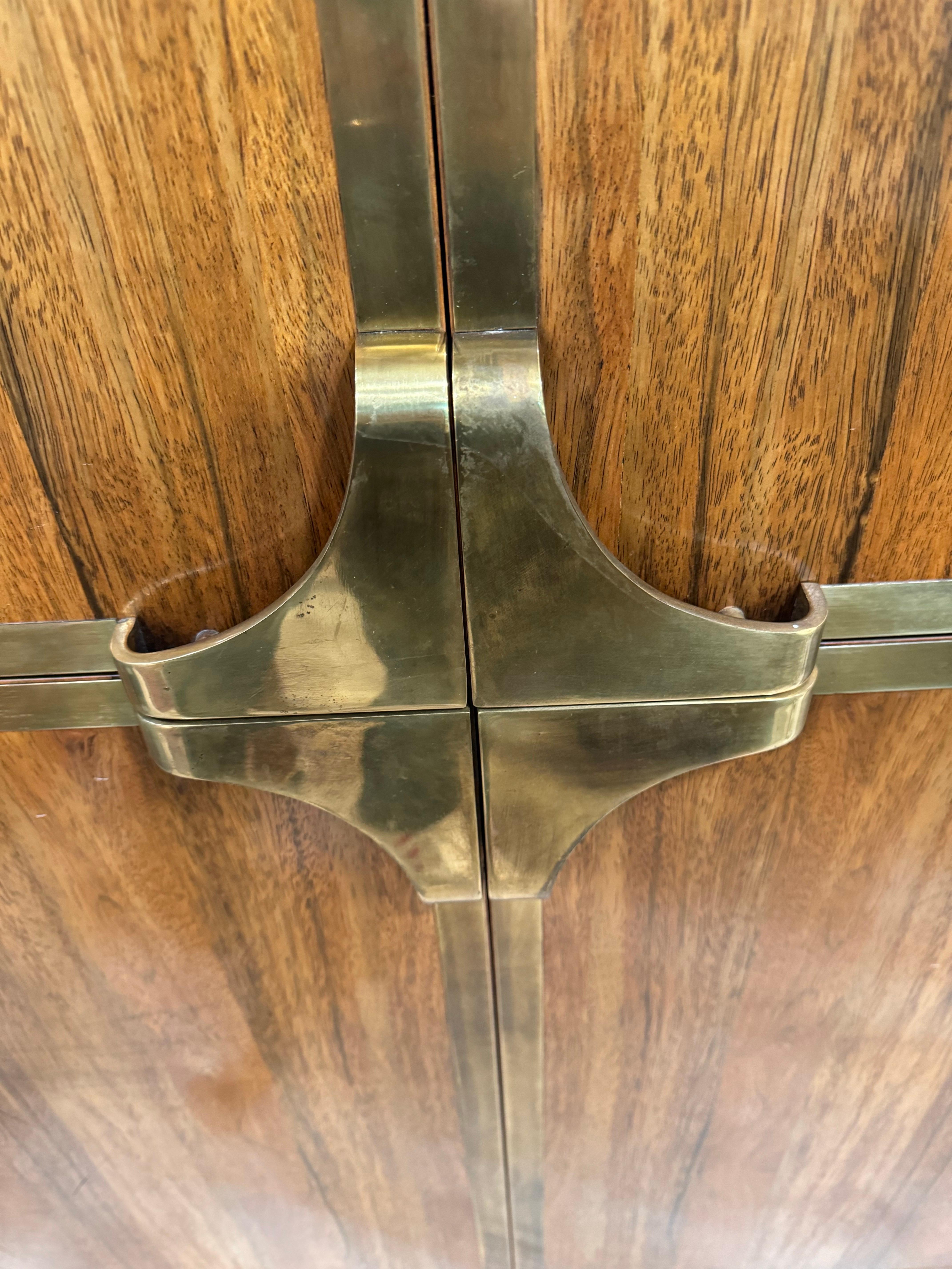 1970's Monumental Mastercraft Display Cases, set of 3 For Sale 5
