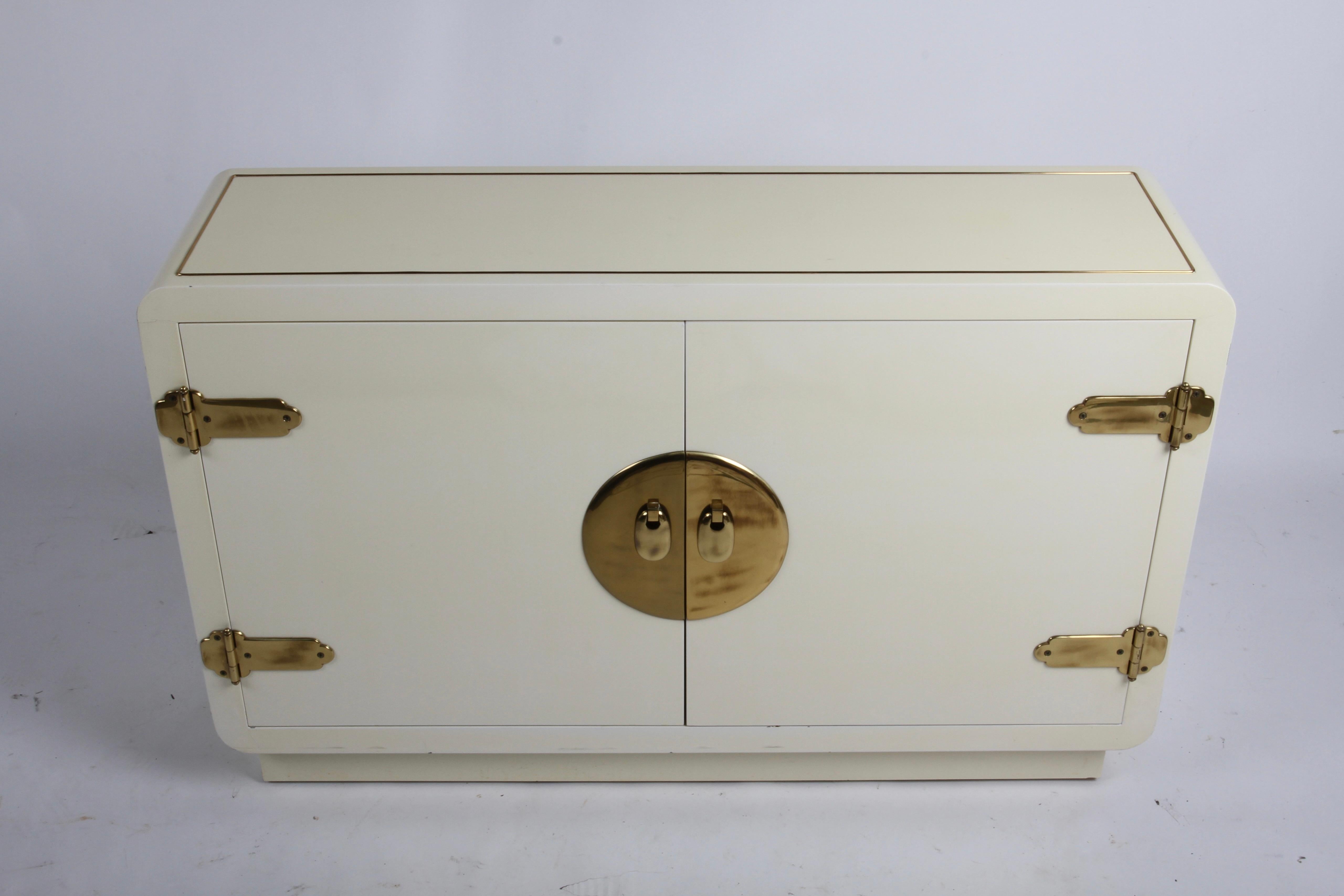 American 1970s Mastercraft Asian Inspired Cabinet in Creme Lacquer with Brass Hardware  For Sale