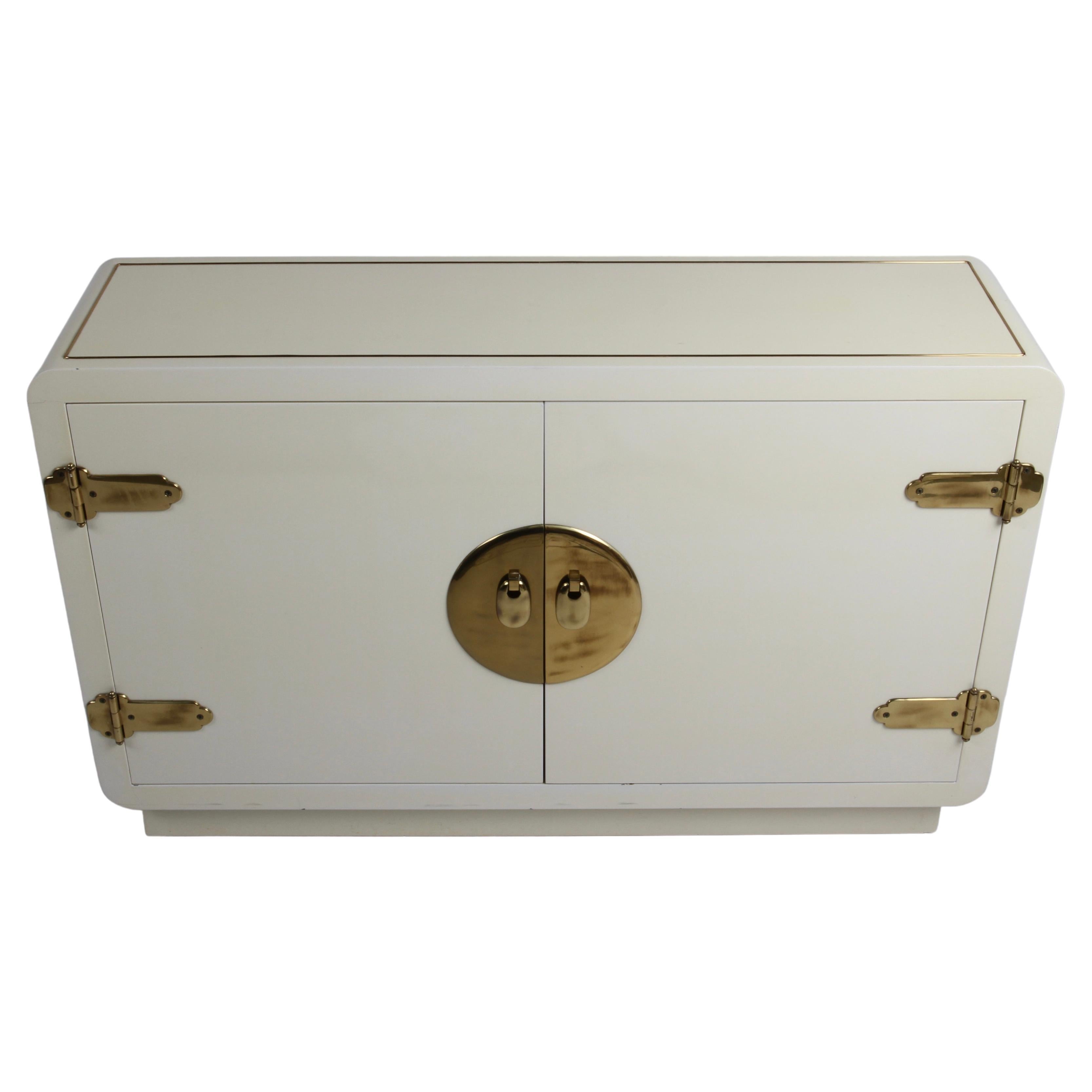 1970s Mastercraft Asian Inspired Cabinet in Creme Lacquer with Brass Hardware  For Sale