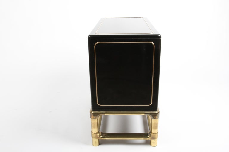 1970s Mastercraft Black Lacquer & Brass Chest of Drawers or Dresser For Sale 6