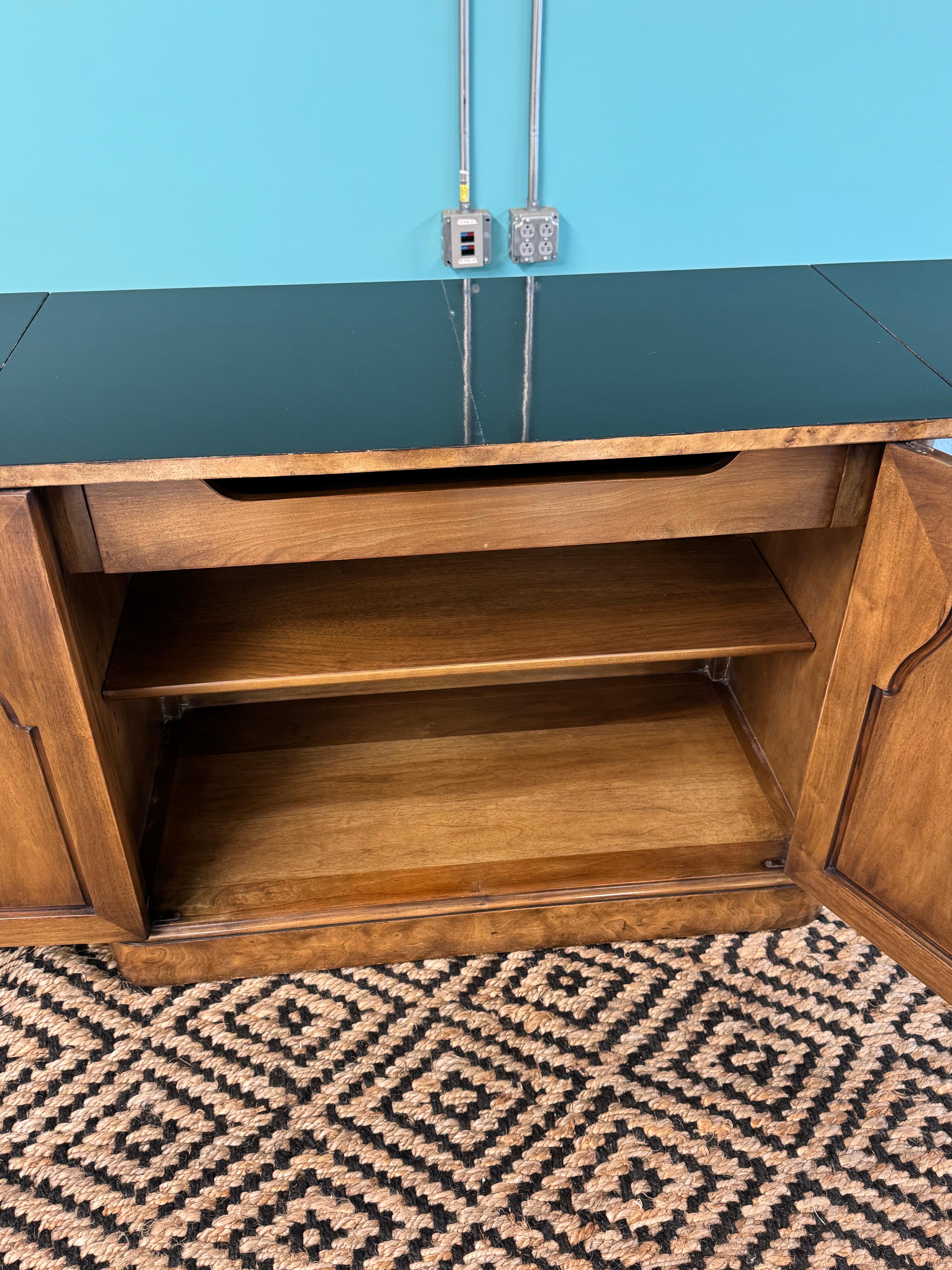 1970's Mastercraft Flip Top Serving Bar/Buffet For Sale 1