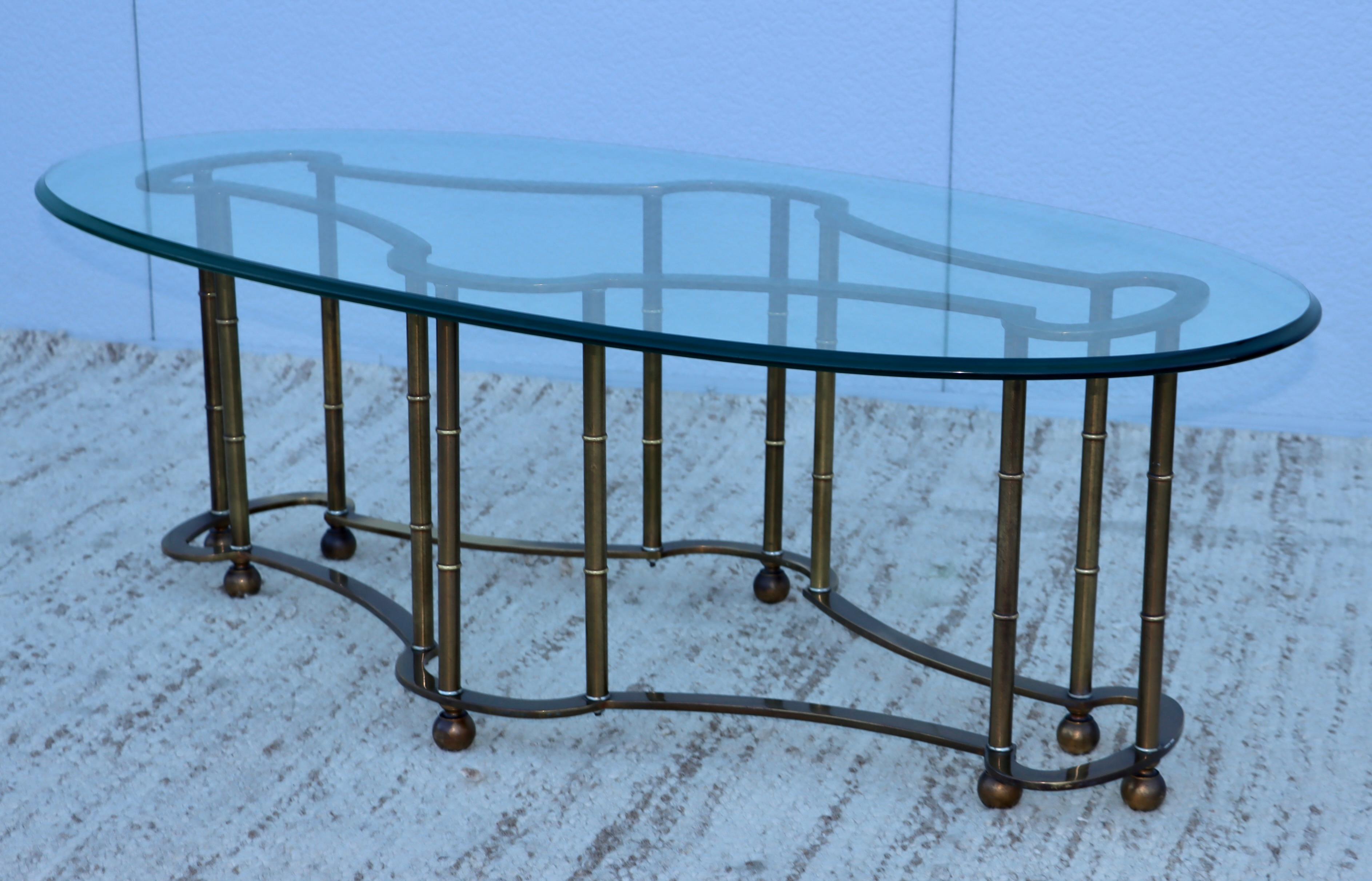 1970's Mastercraft Racetrack Brass Oval Coffee Table For Sale 2