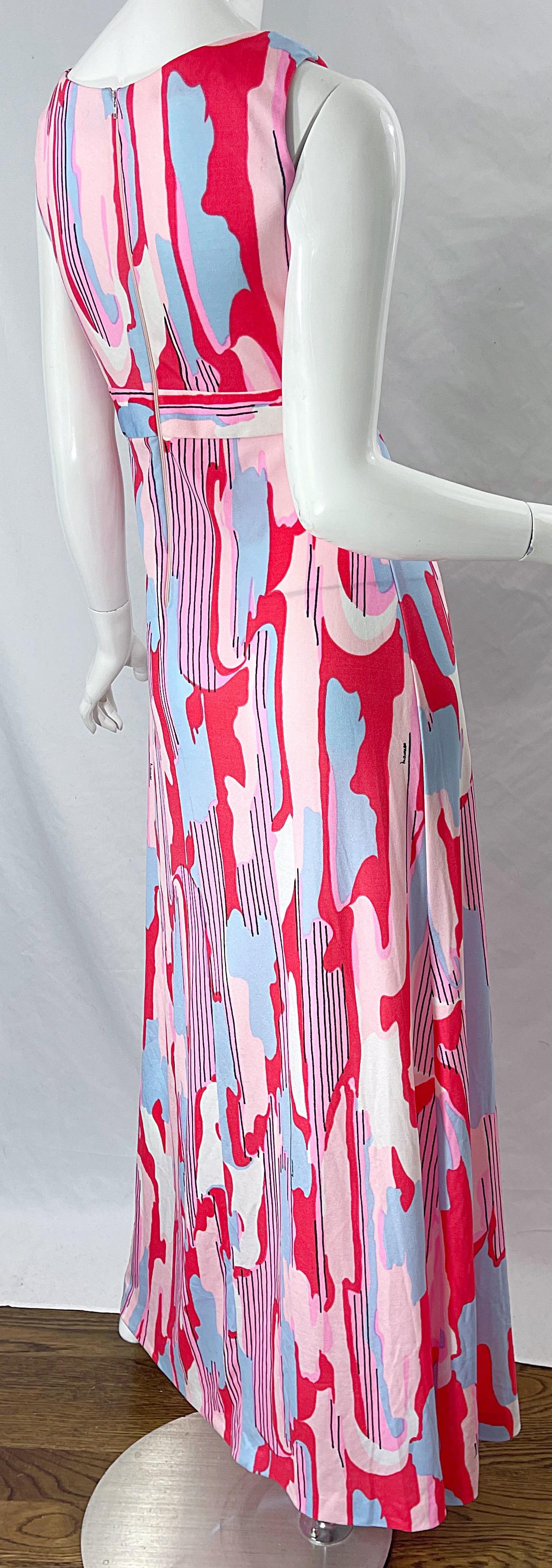 1970s Maurice Signed Abstract Print Pink Blue Coral Knit Jersey 70s Maxi Dress For Sale 2