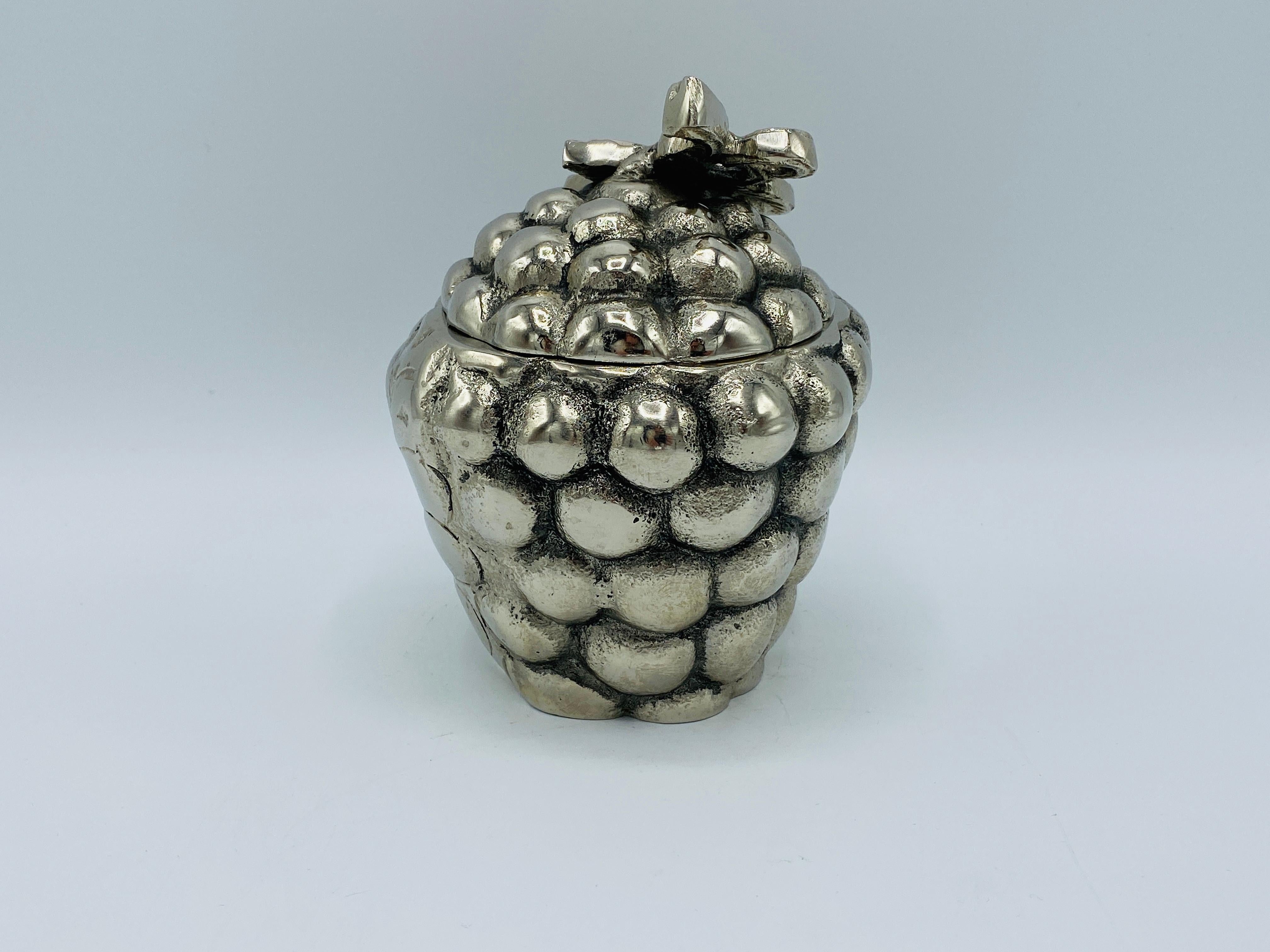 Italian 1970s Mauro Manetti Style Silvered Metal Sculptural Grape Cluster Box For Sale