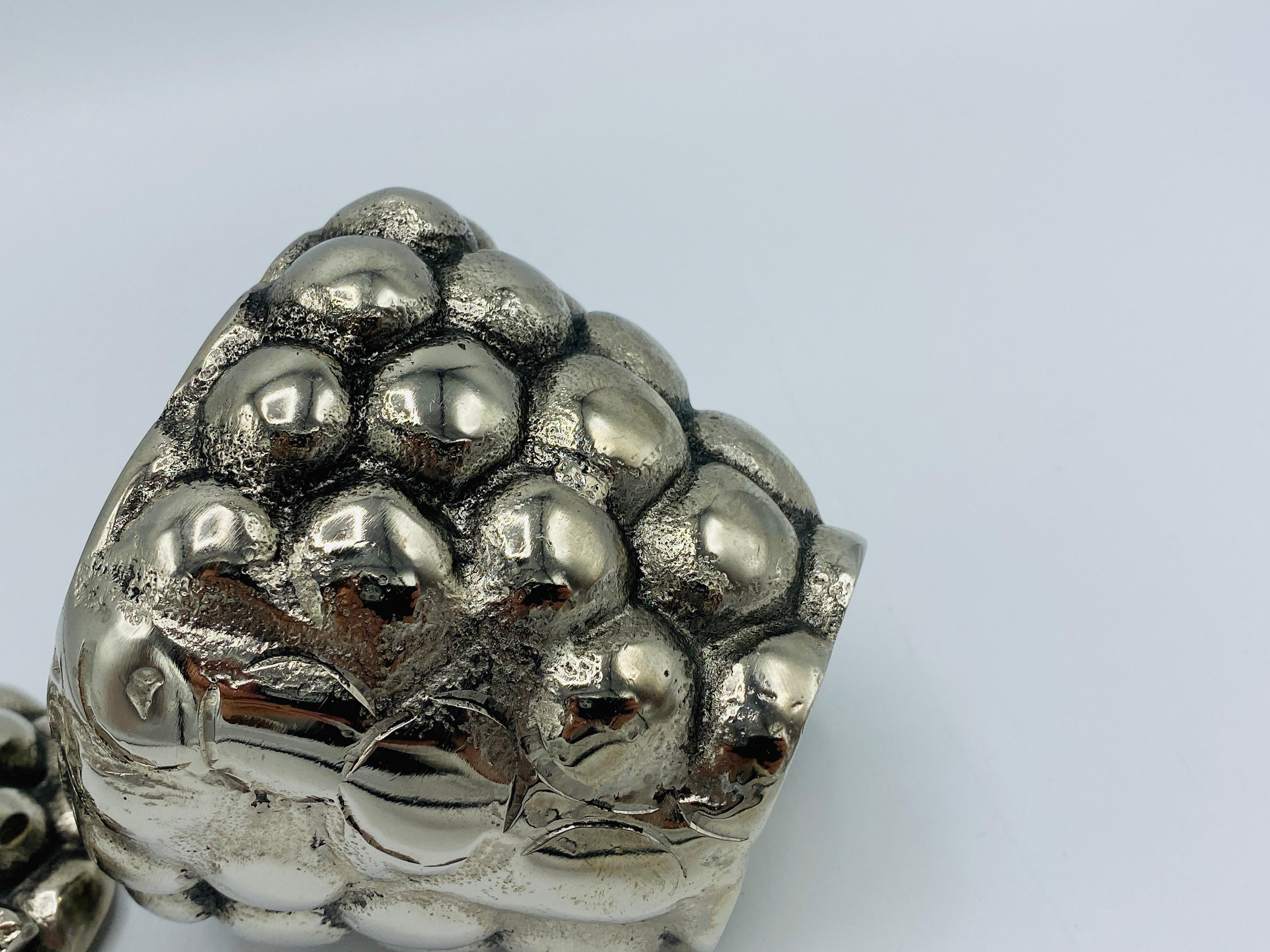 1970s Mauro Manetti Style Silvered Metal Sculptural Grape Cluster Box For Sale 1