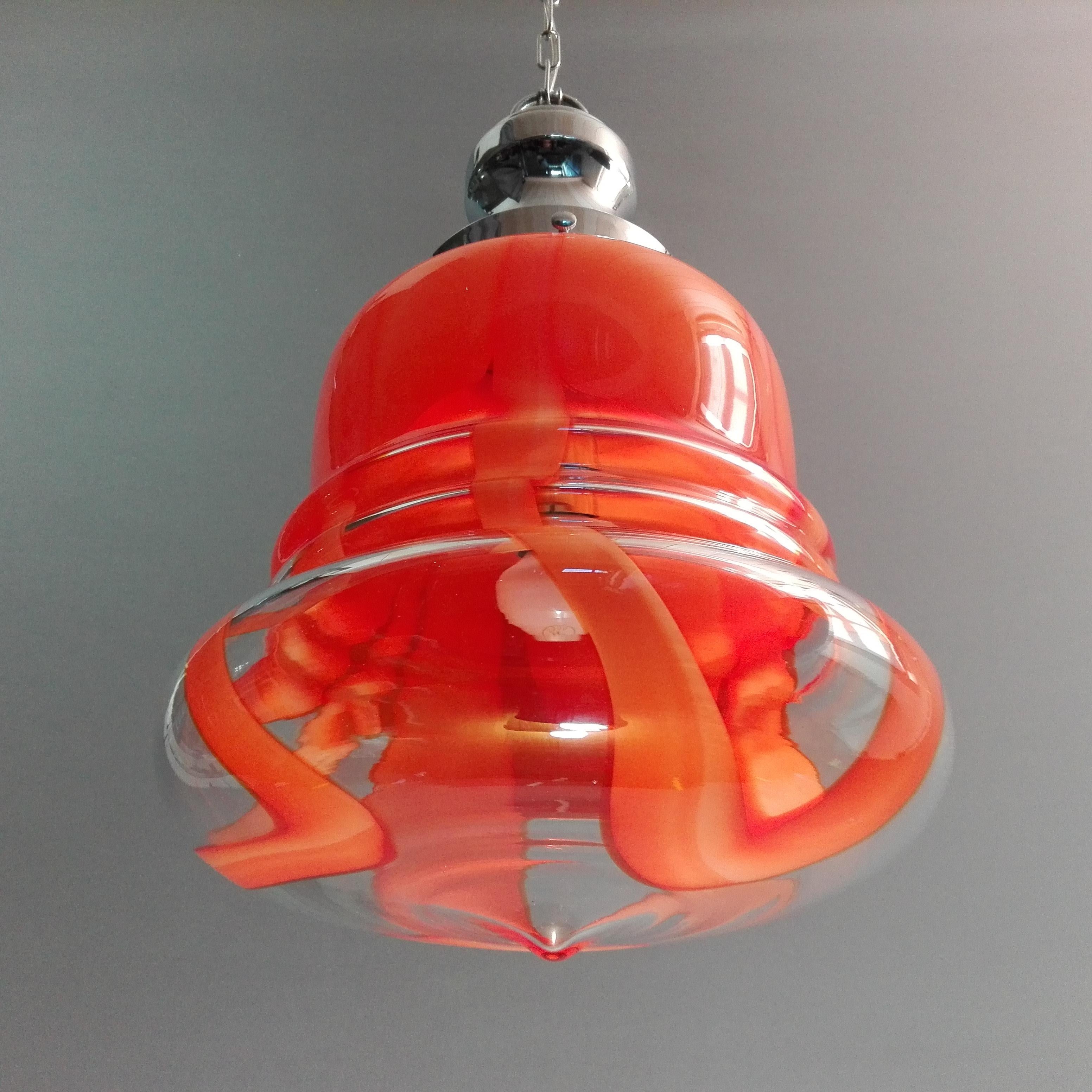 Late 20th Century 1970s Mazzega Murano hand-blown glass and chrome one-light pendant lamp. For Sale