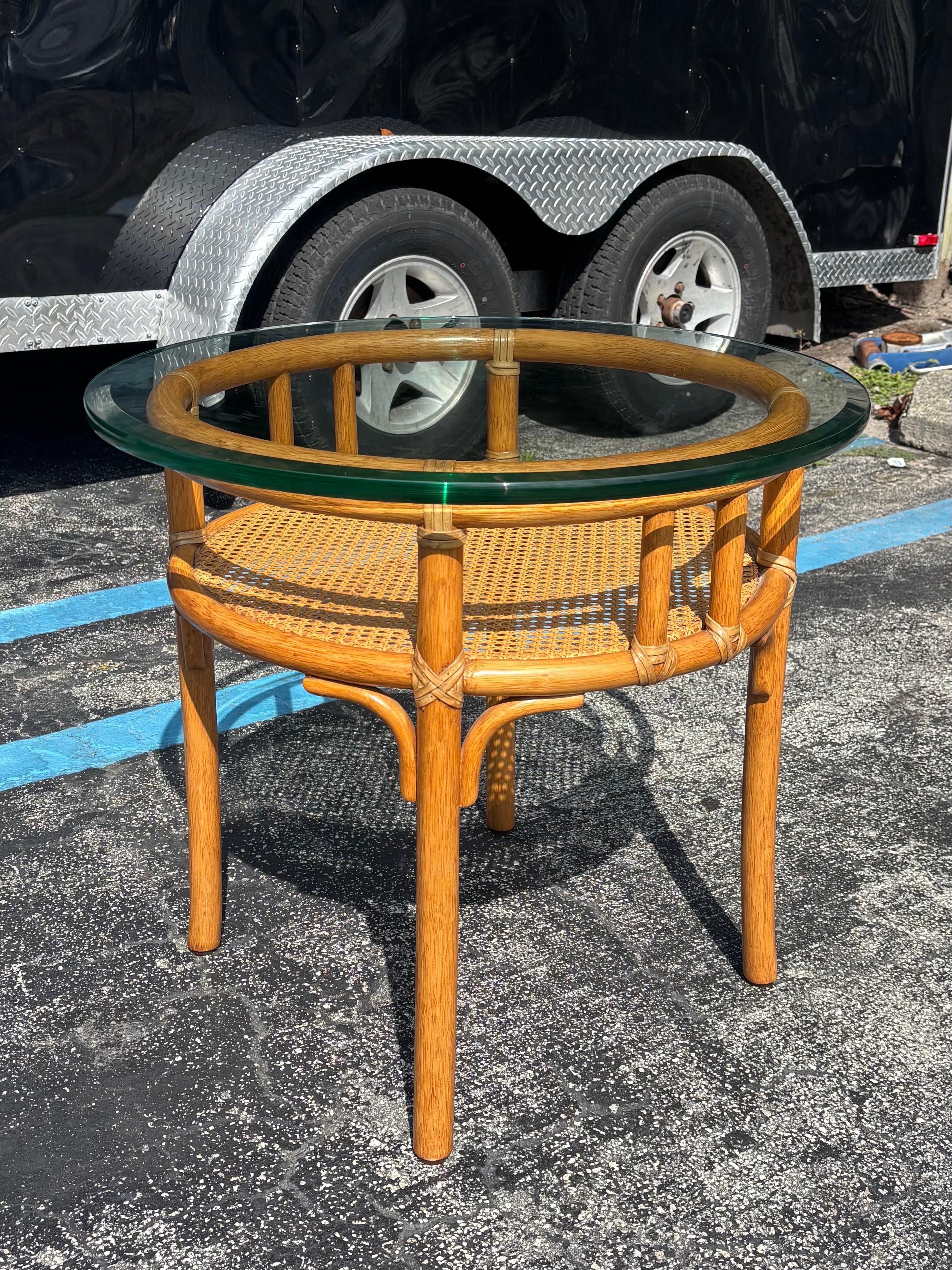 1970s McGuire Organic Round Rattan Occasional Table In Good Condition For Sale In Boynton Beach, FL