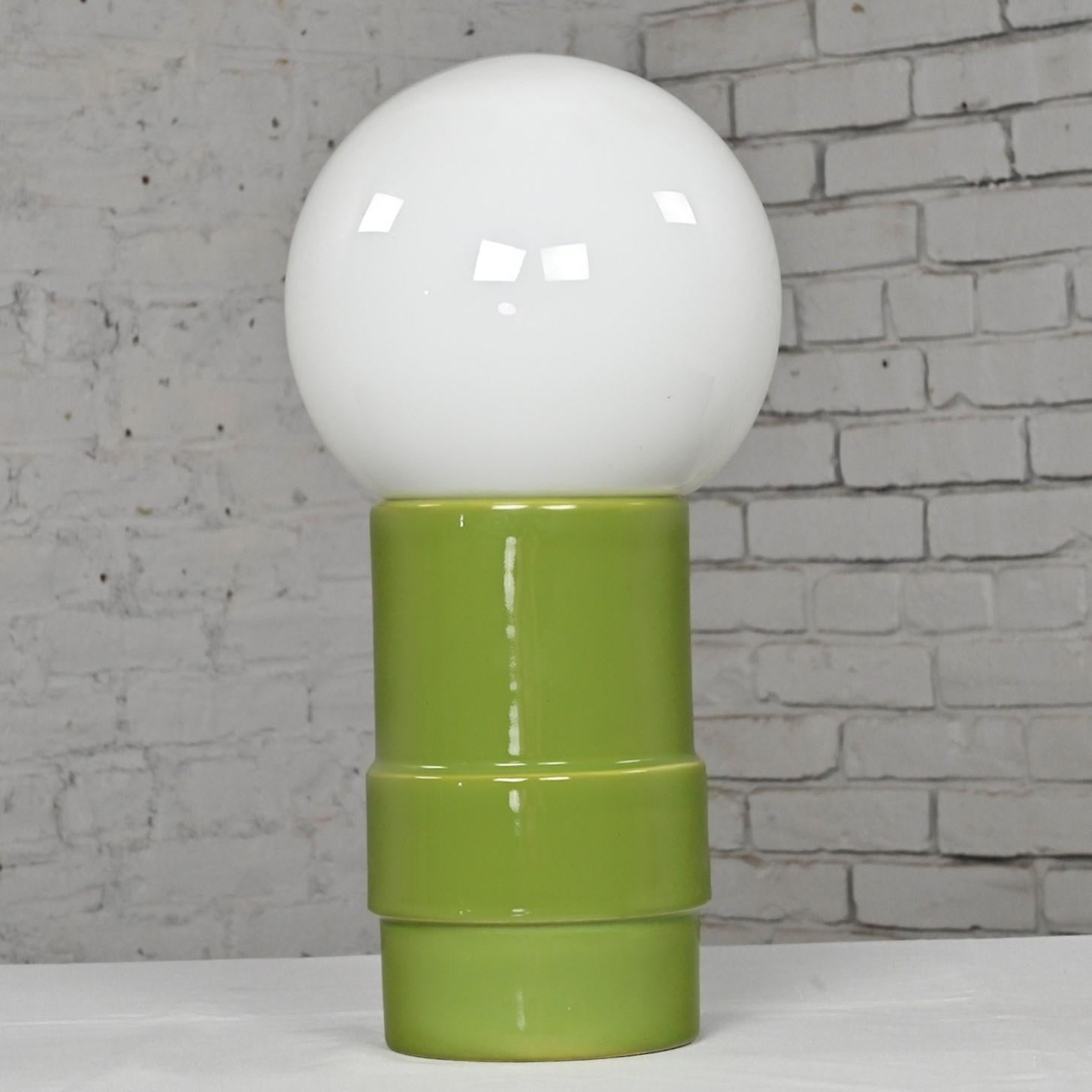 1970’s MCM Globe Table Lamp by Lawrence Peabody Many Moods Collection for Sears  For Sale 9
