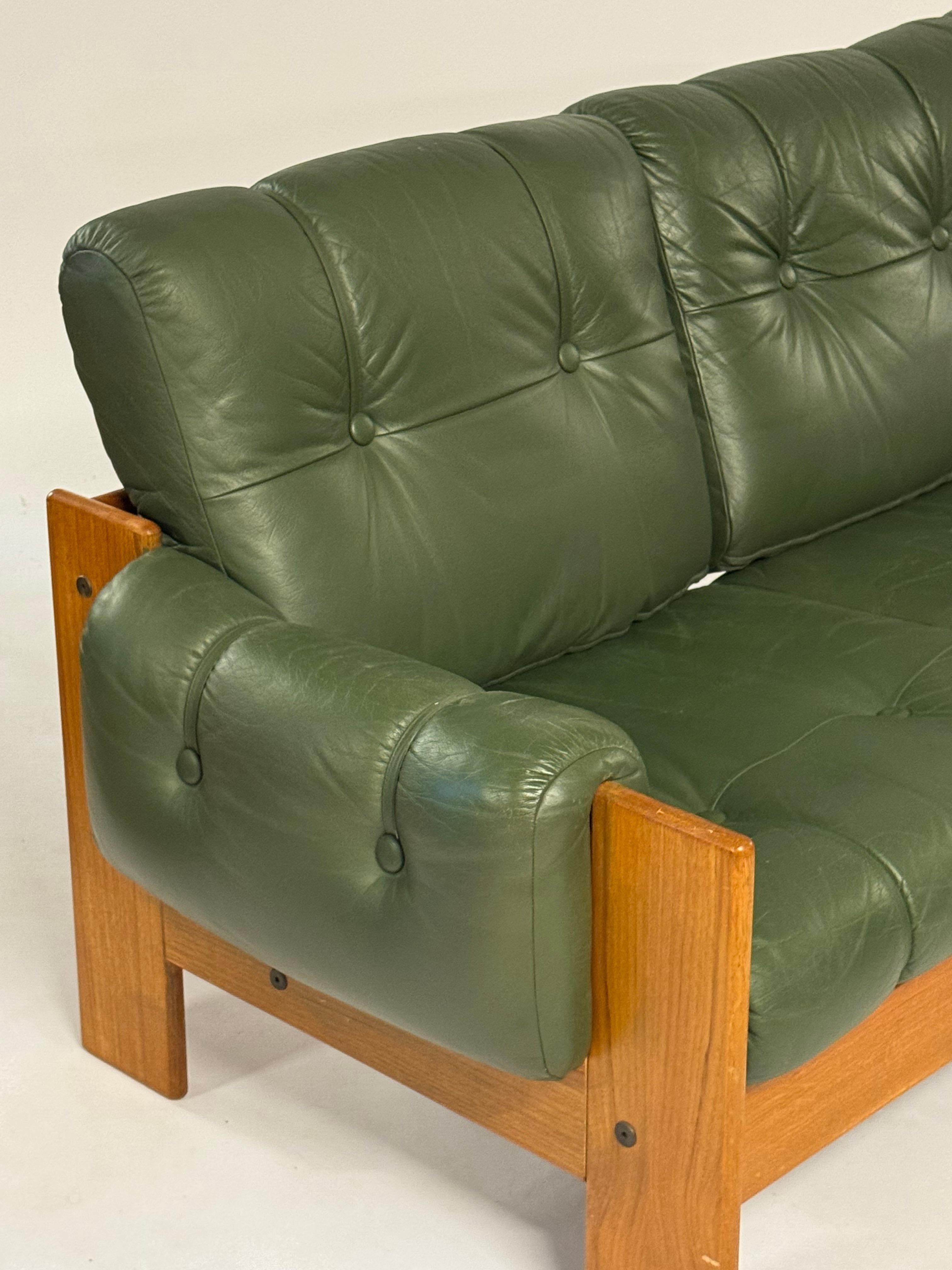 1970s MCM Green Tufted Leather 3 Seat Sofa by Kalustekiila Finland & Teak Frame 1