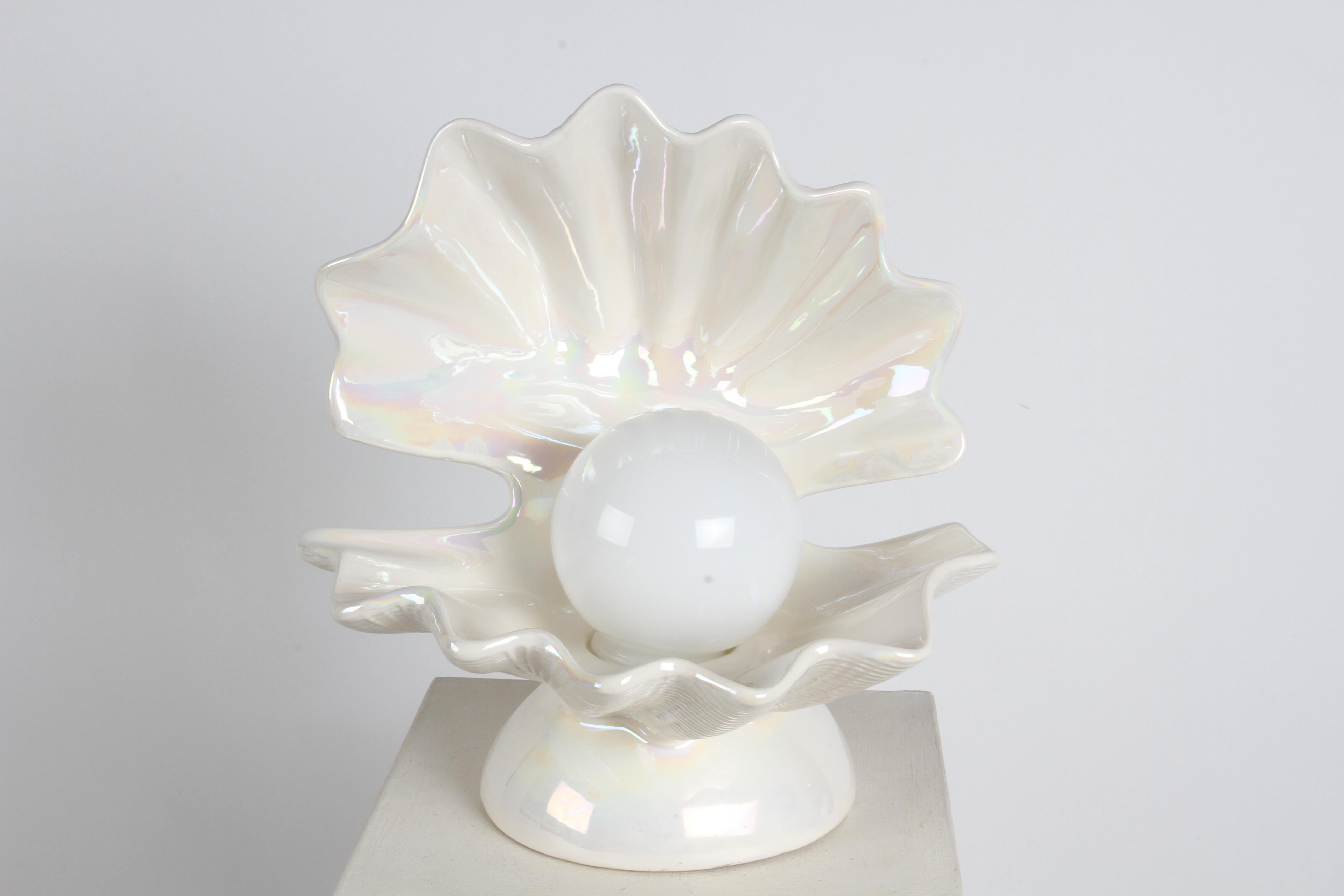1970s MCM Large White Pearlescent Ceramic Oyster Form Lamp with Globe as Pearl  For Sale 4