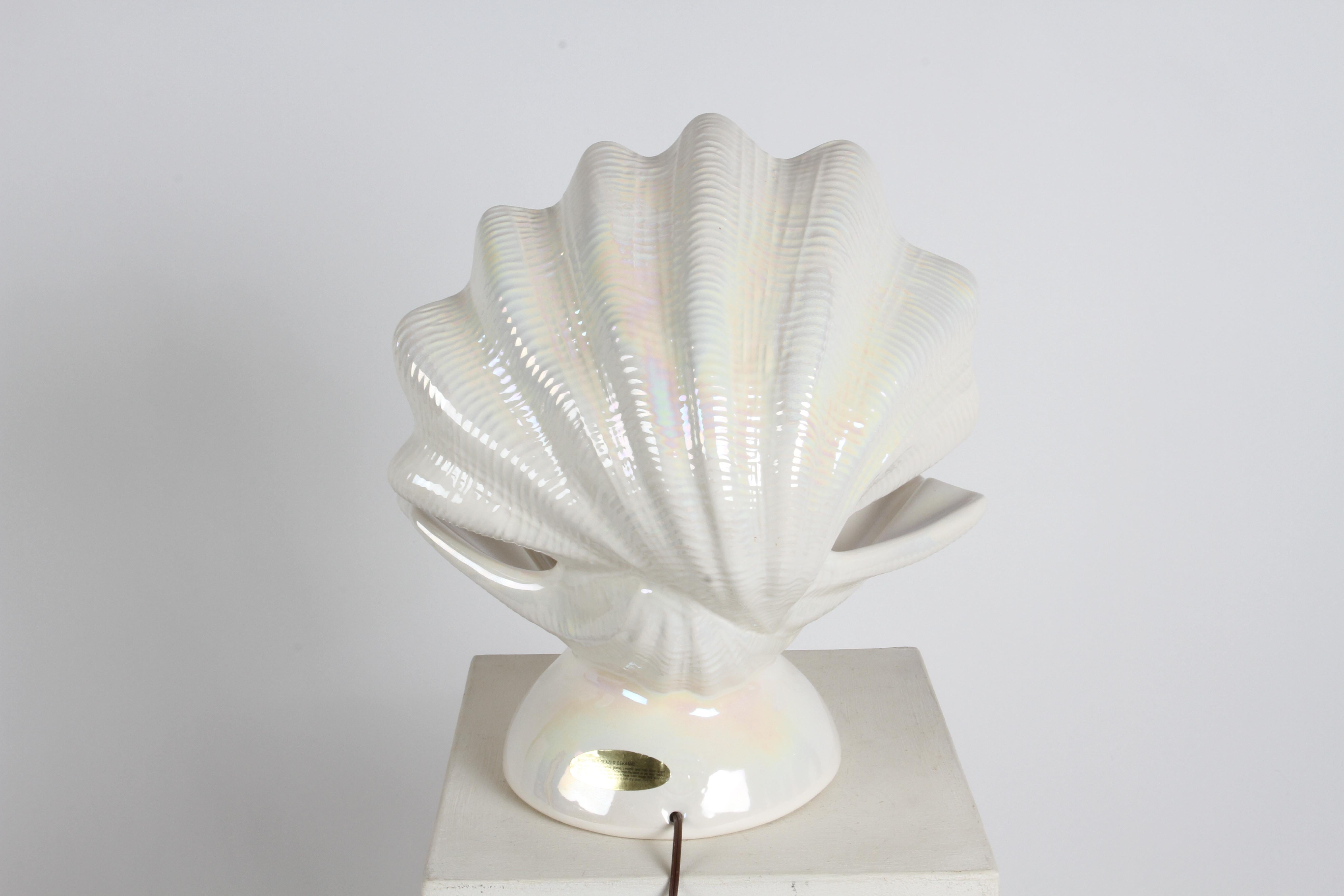 1970s MCM Large White Pearlescent Ceramic Oyster Form Lamp with Globe as Pearl  For Sale 1