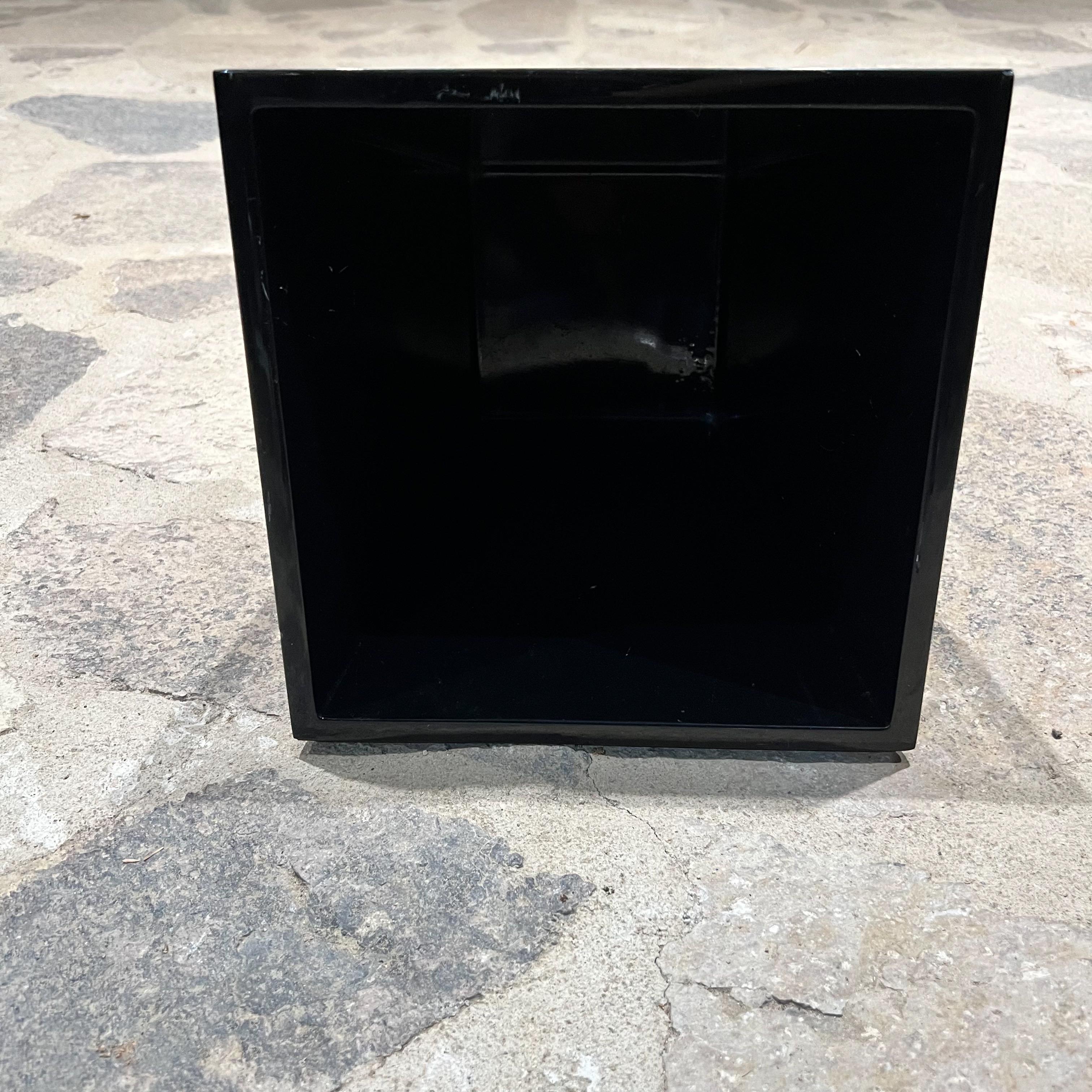 MCM Pflanzgefäßkasten/Jardinière oder Trashcan-Korb aus Nussbaumholz, 1970er Jahre im Angebot 1