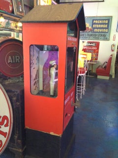 1970s Mechanical Baker Boy Vending 10c Machine