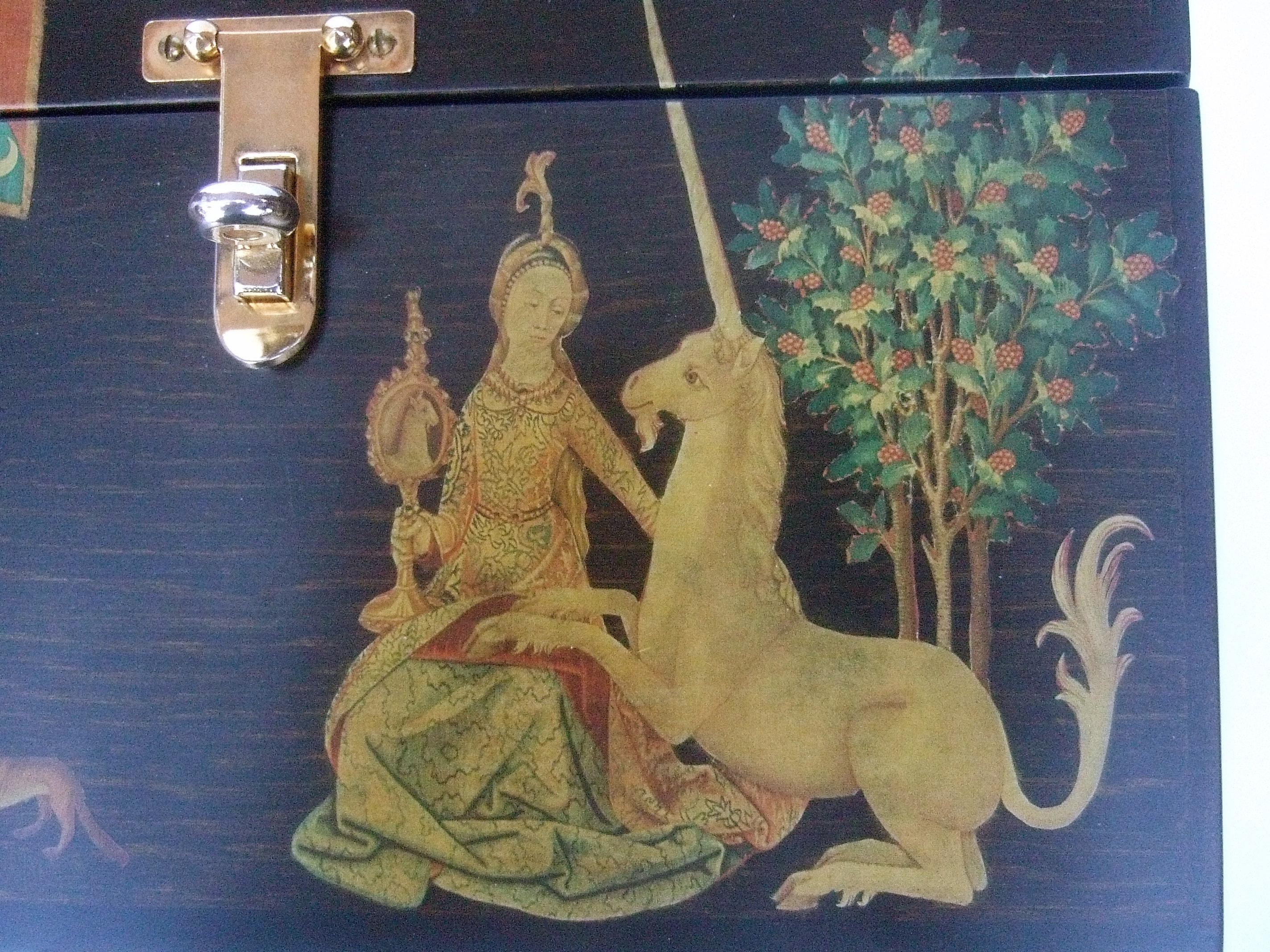 1970s Medieval Style Wood Decoupage Box Purse 3