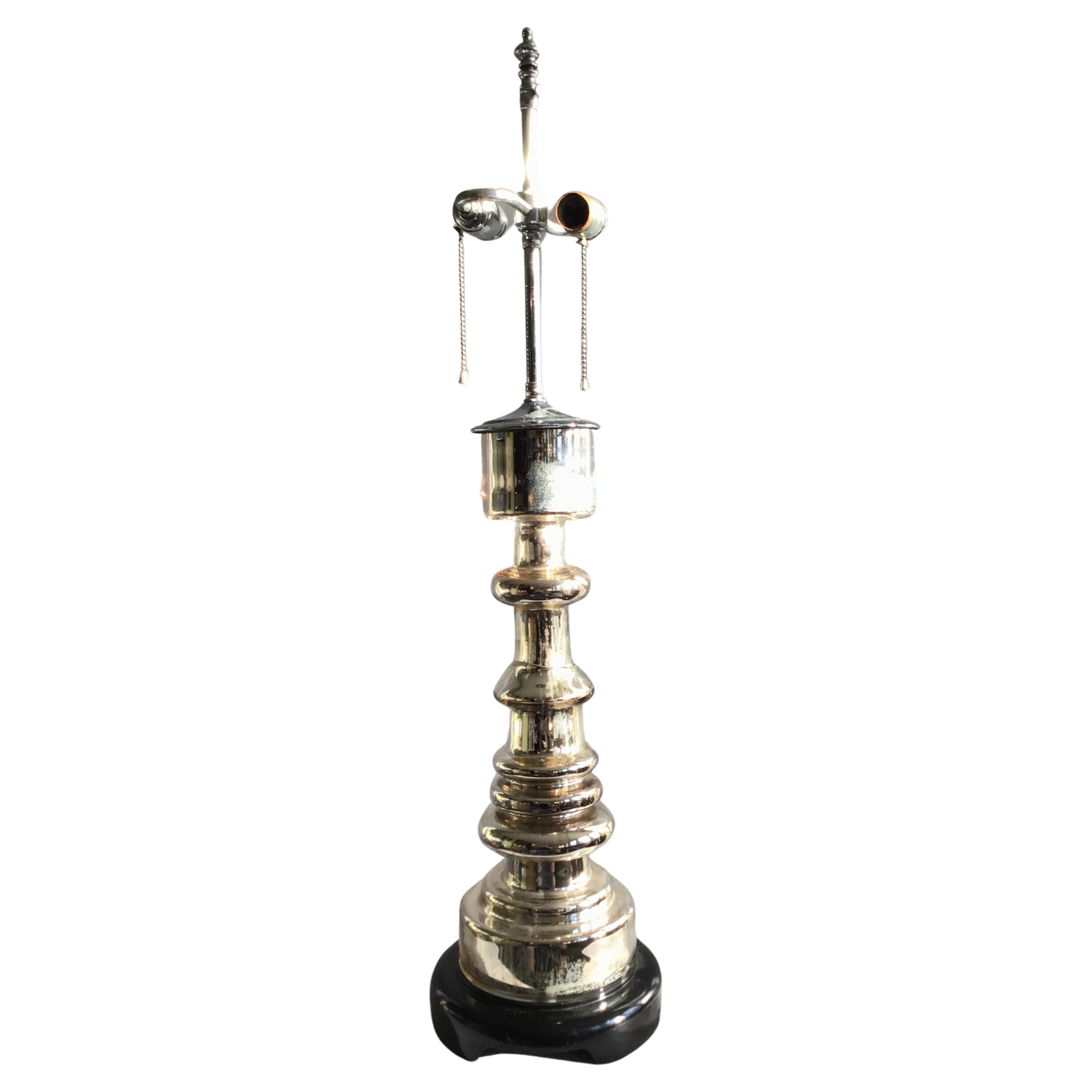 Lámpara de mesa de cristal de mercurio de los años 70 con base de madera pintada en venta