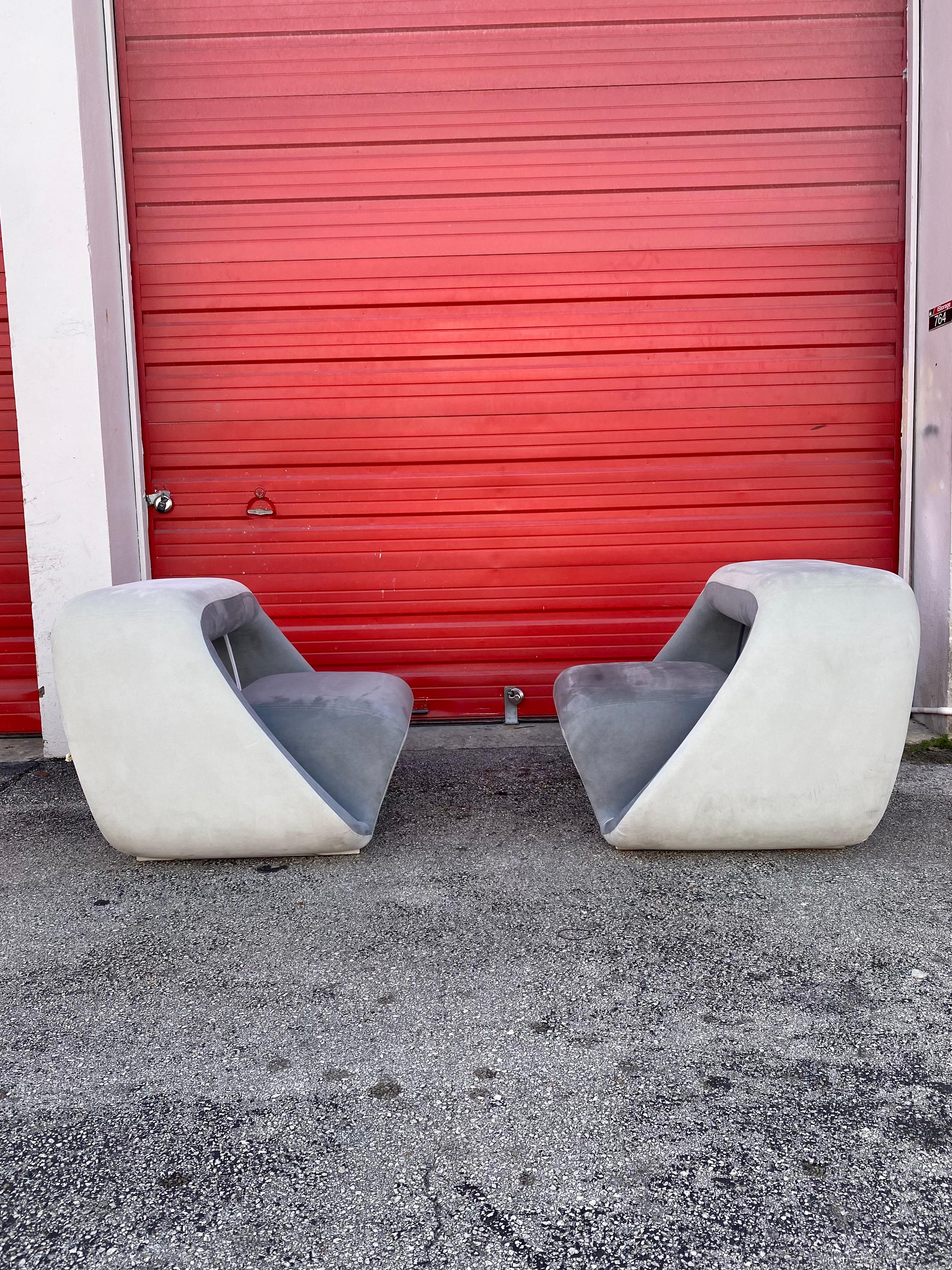 1970s Meritalia Sculptural Space Age Air Loungers Chairs, Set of 2 In Good Condition For Sale In Fort Lauderdale, FL