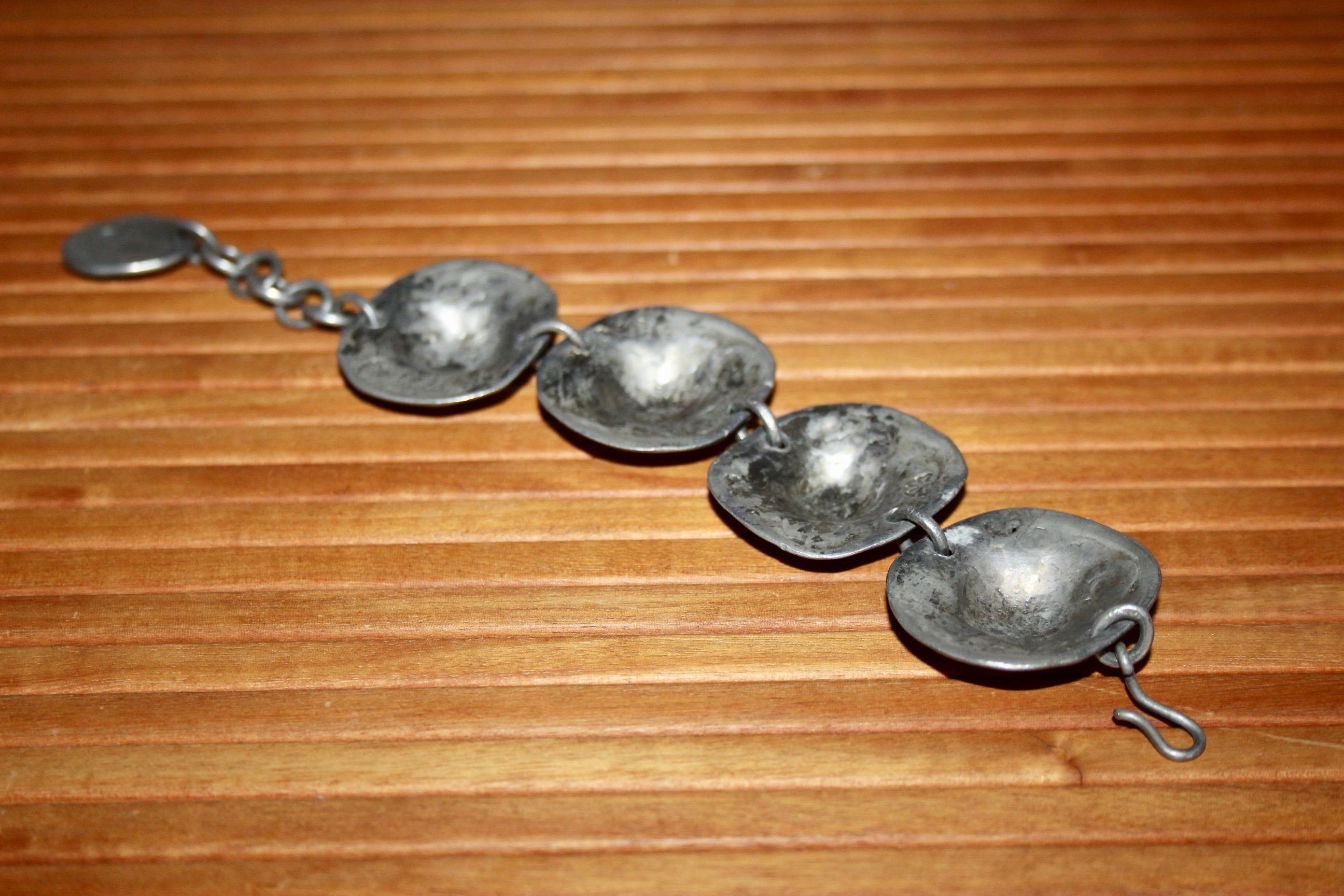 Metal 1970s metal bracelet For Sale