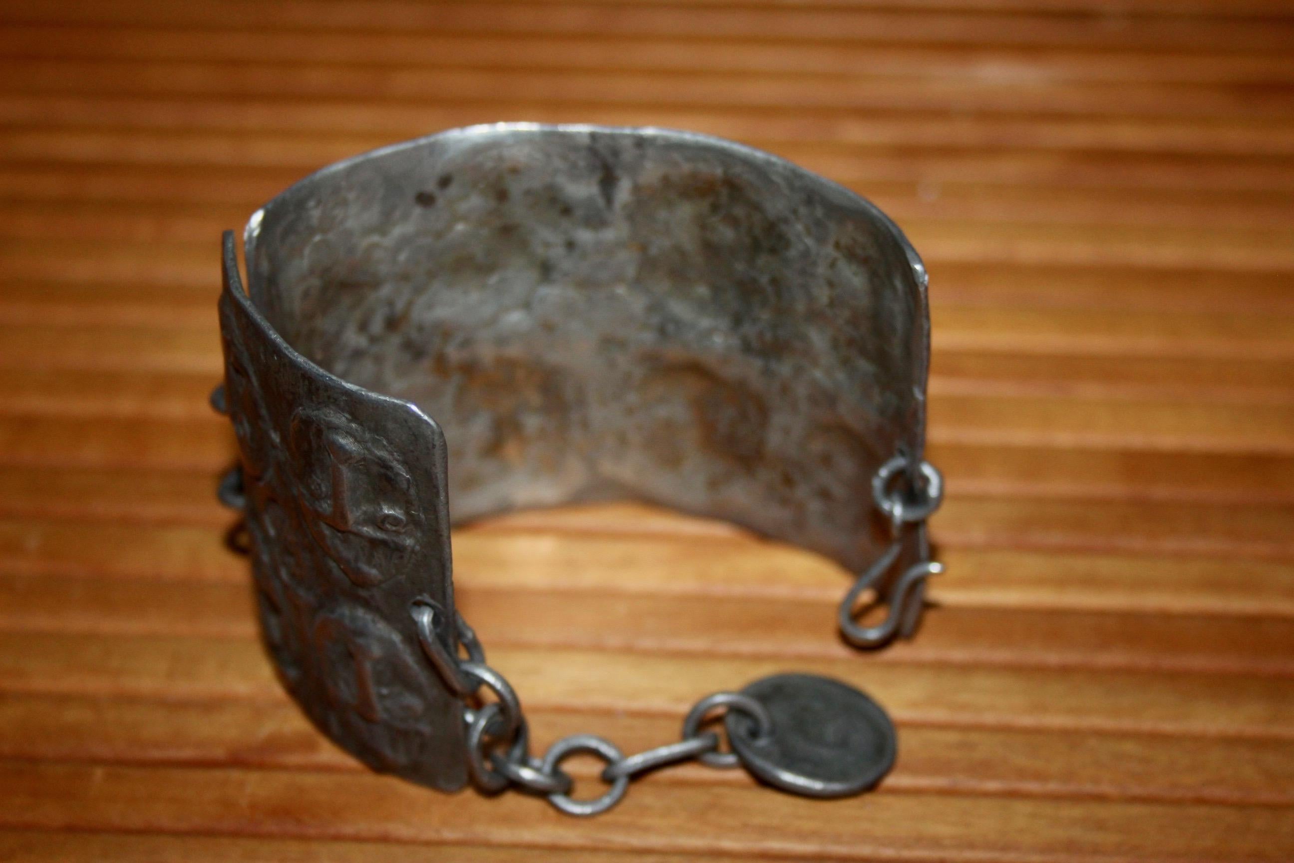 1970s metal bracelet For Sale 2