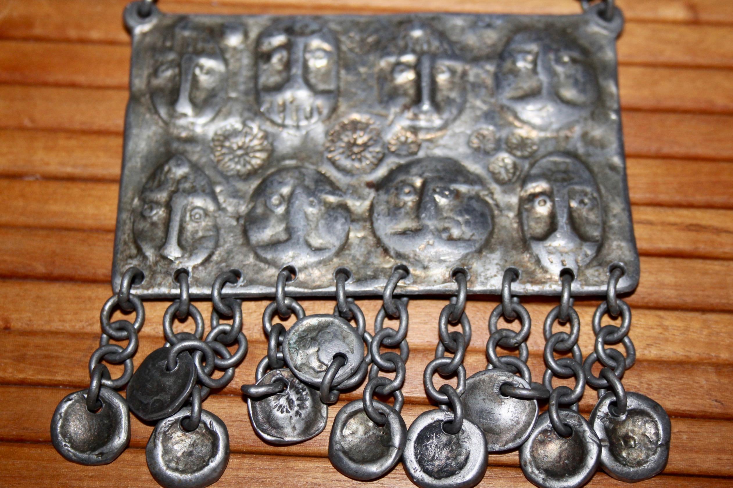 1970s metal necklace In Good Condition For Sale In grand Lancy, CH