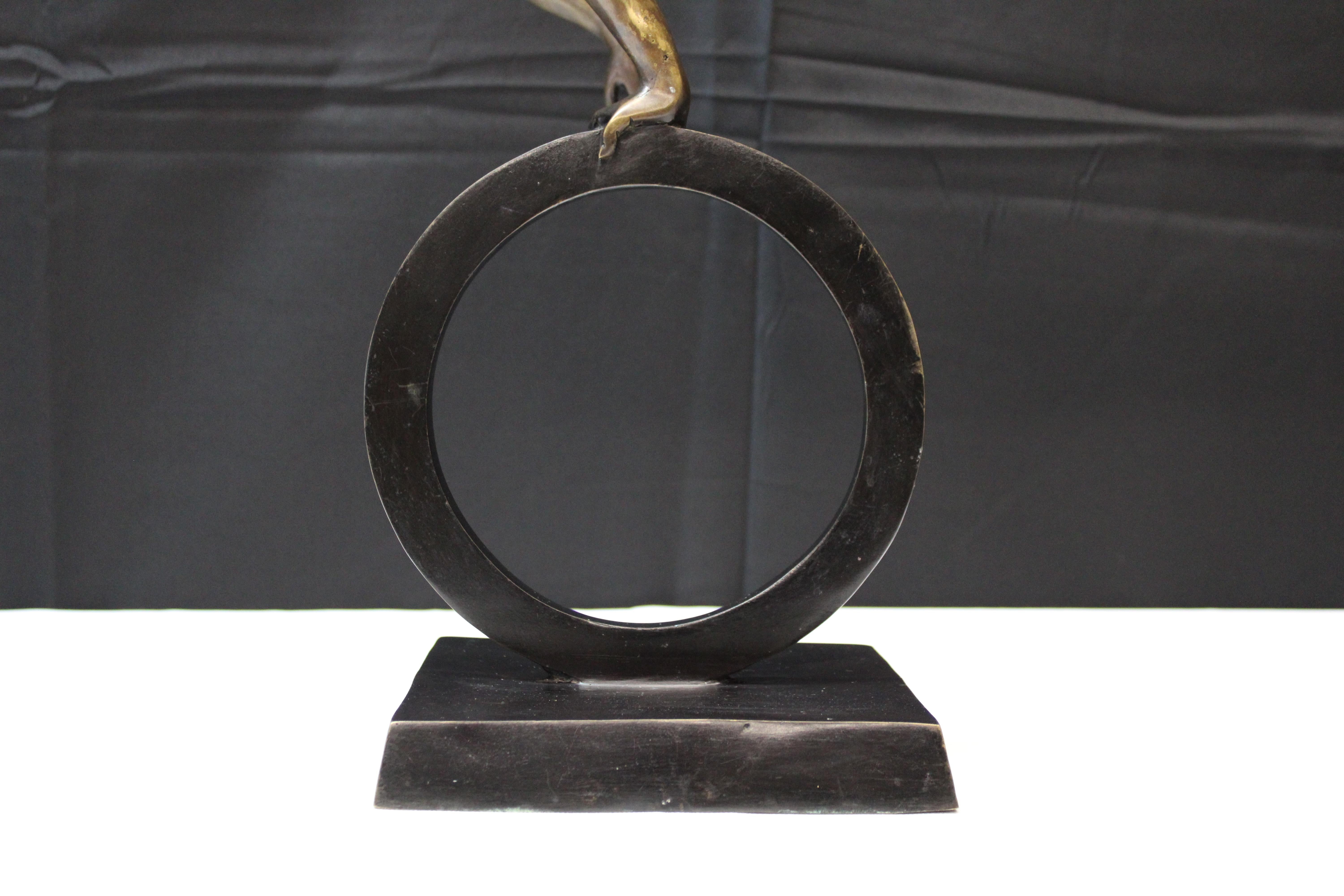 Sconosciuto Scultura in metallo degli anni '70 di acrobata o ginnasta in vendita