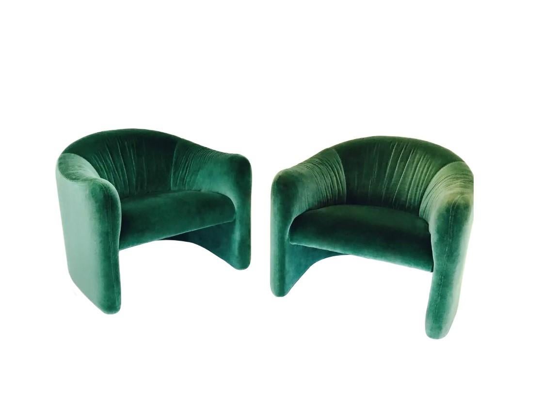 Late 1970's art scene describes these vintage club/lounge chairs by Jules Heumann for Metropolitan Furniture Corporation (Metro) based in San Francisco. Heumann was an incredible American Mid-Century furniture designer and responsible for elevating
