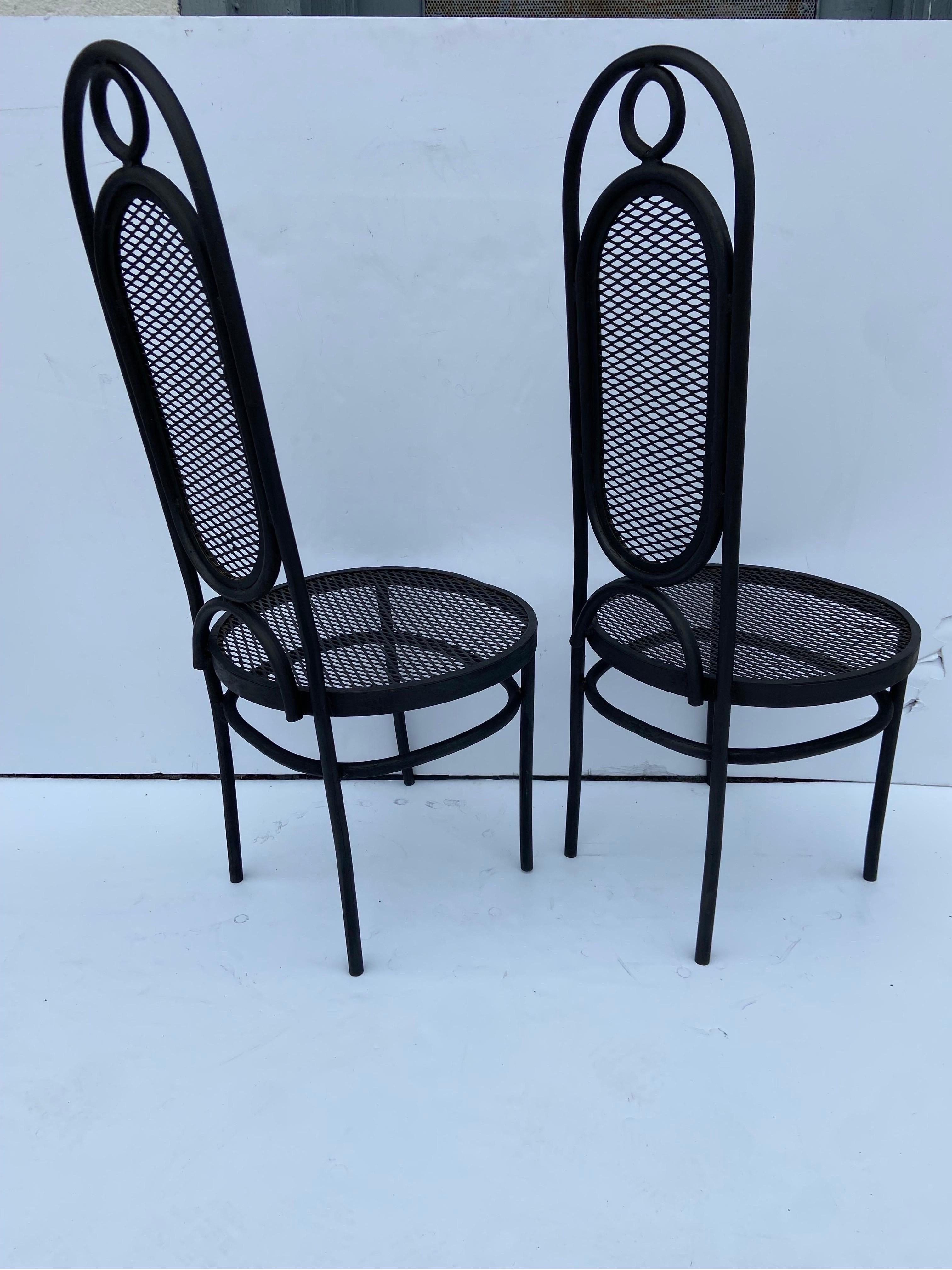 1970s Mexican Iron Side Chairs in the Style of the Model 17 by Thonet, a Pair In Good Condition For Sale In Atlanta, GA