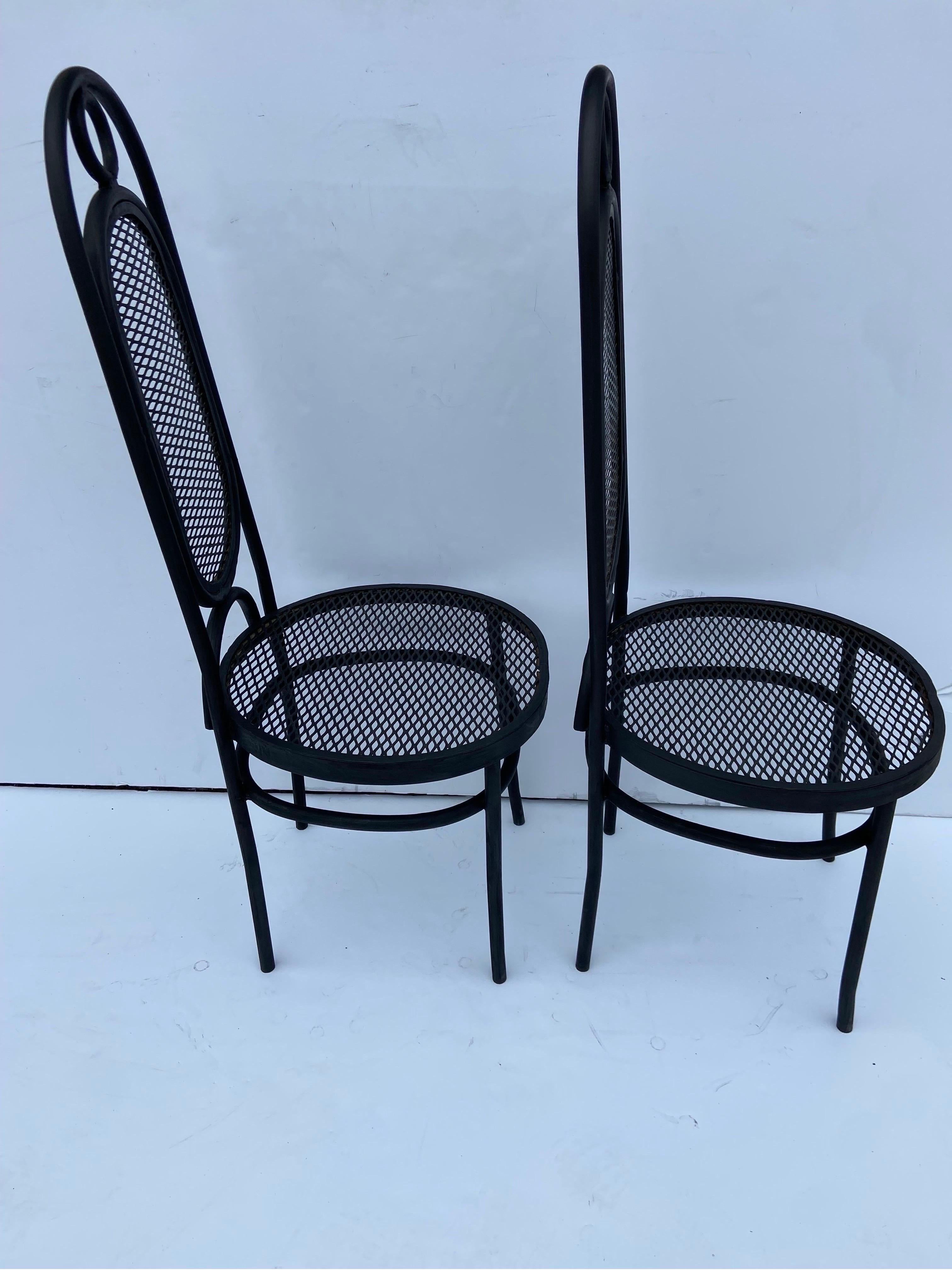 1970s Mexican Iron Side Chairs in the Style of the Model 17 by Thonet, a Pair In Good Condition For Sale In Atlanta, GA
