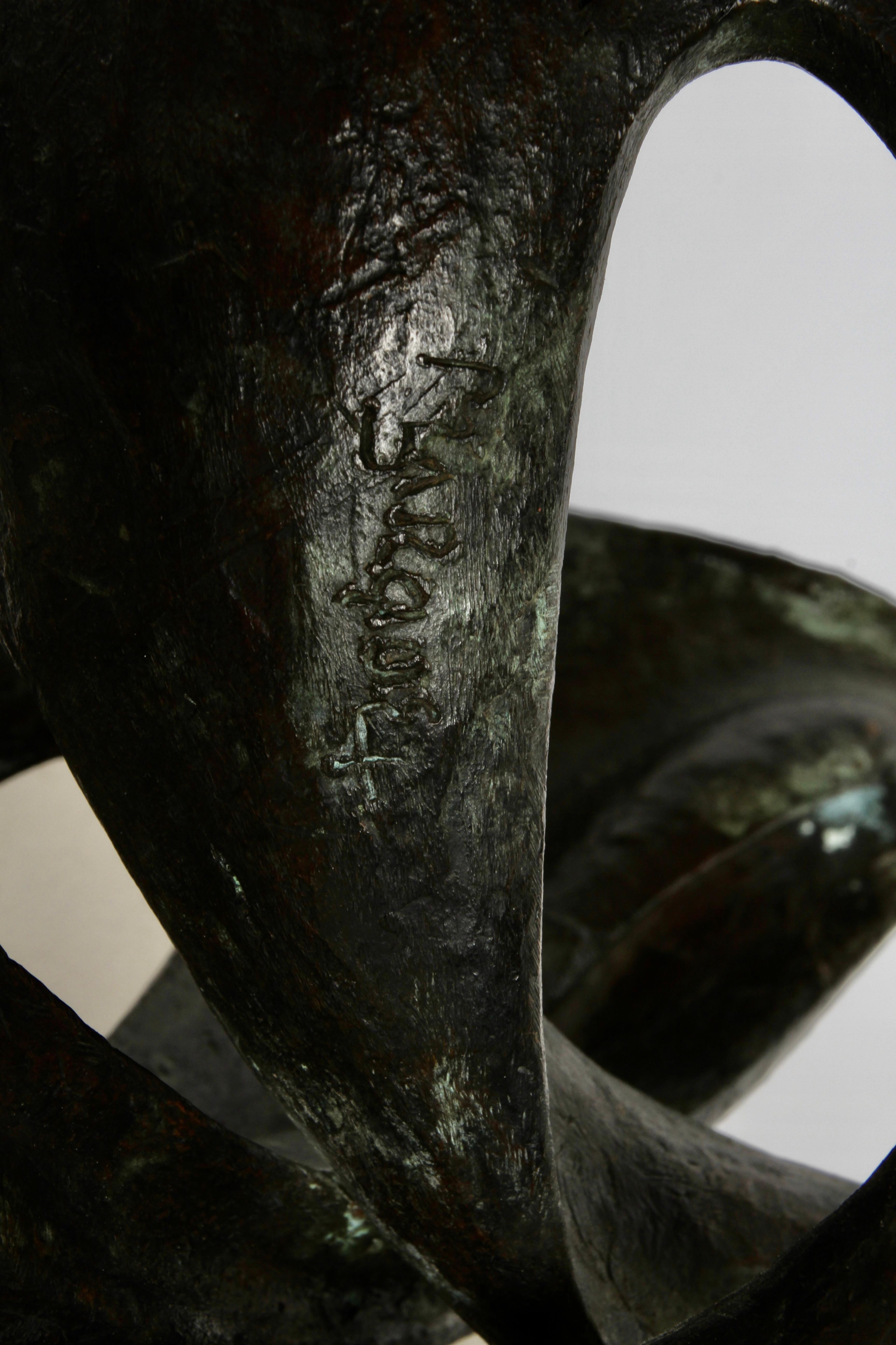 1970 Mexican Sculptor-Artist Ramiz Barquet - 3 Dancing Bronze Whales Sculpture  en vente 9
