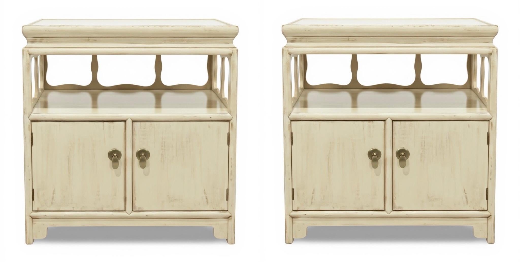 20ième siècle Années 1970 Michael Taylor Pour Baker Furn. Tables d'appoint peintes Asian Modern - Paire en vente