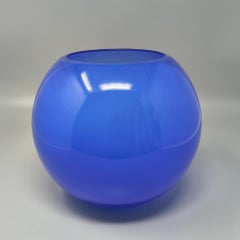 Vaso blu di metà secolo degli anni '70 di Ind. Vetraria Valdarnese. Prodotto in Italia