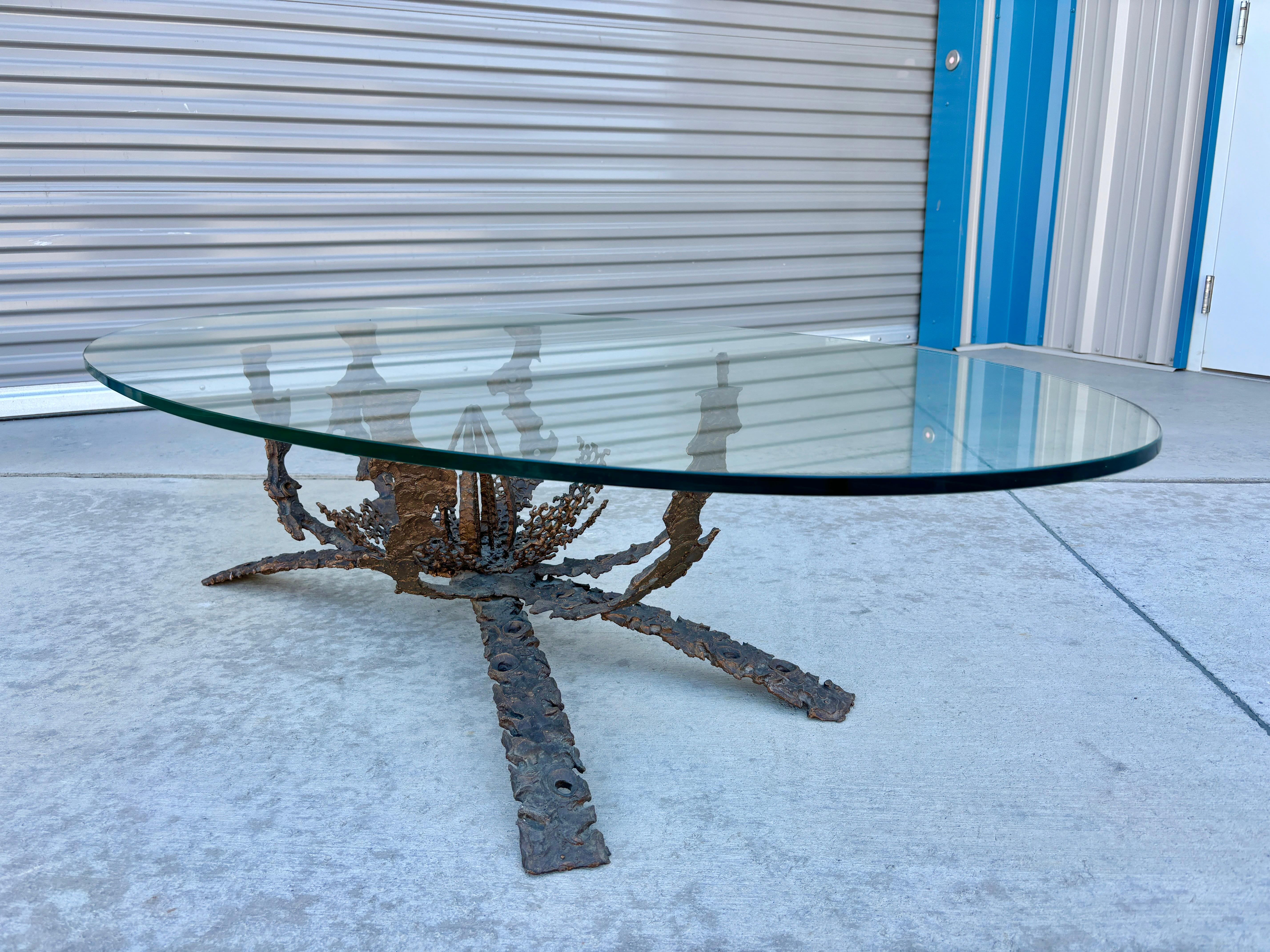 Bronze Table basse en bronze mi-siècle par Daniel Gluck, années 1970 en vente