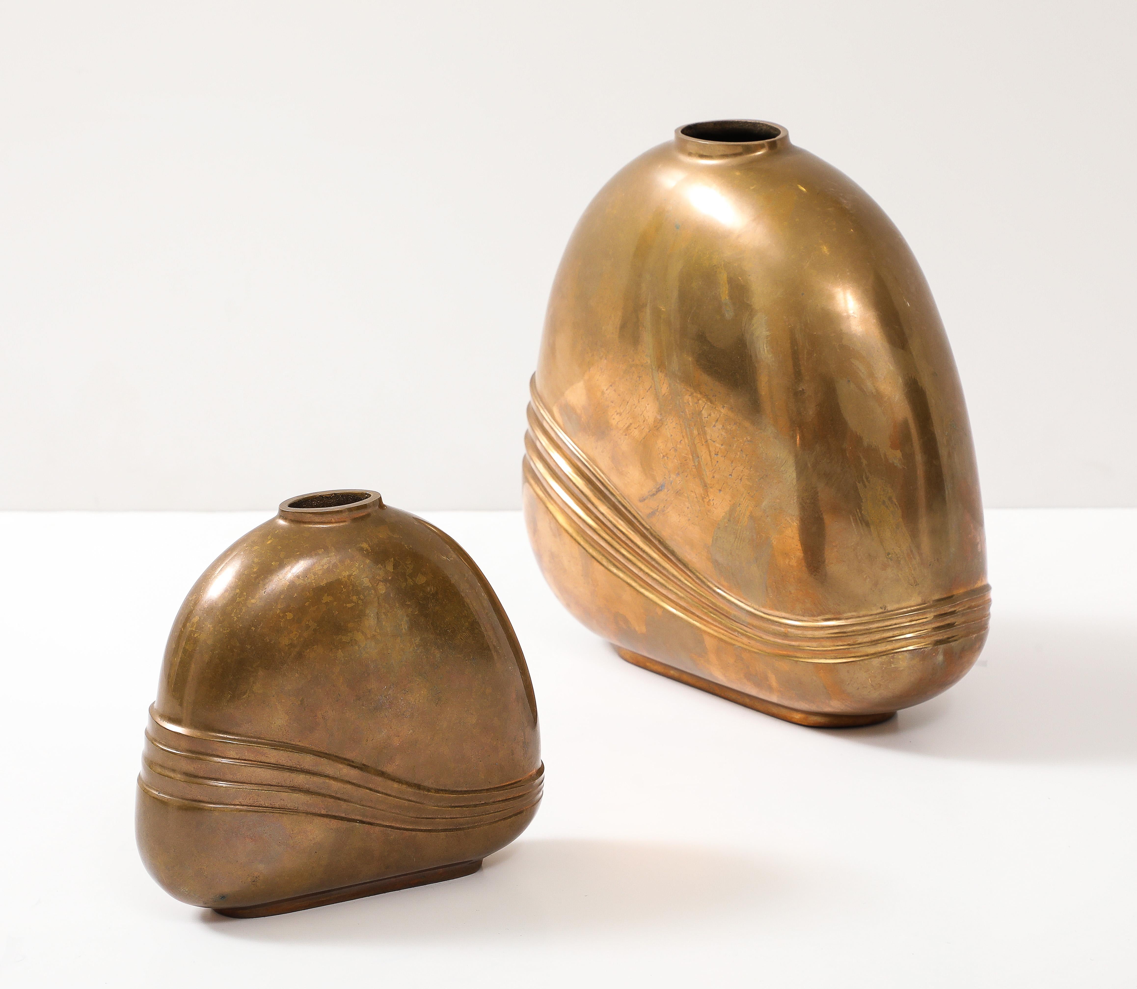 Italiano Mid-Century degli anni '70  Vasi in bronzo di Esa Fedrigolli in vendita
