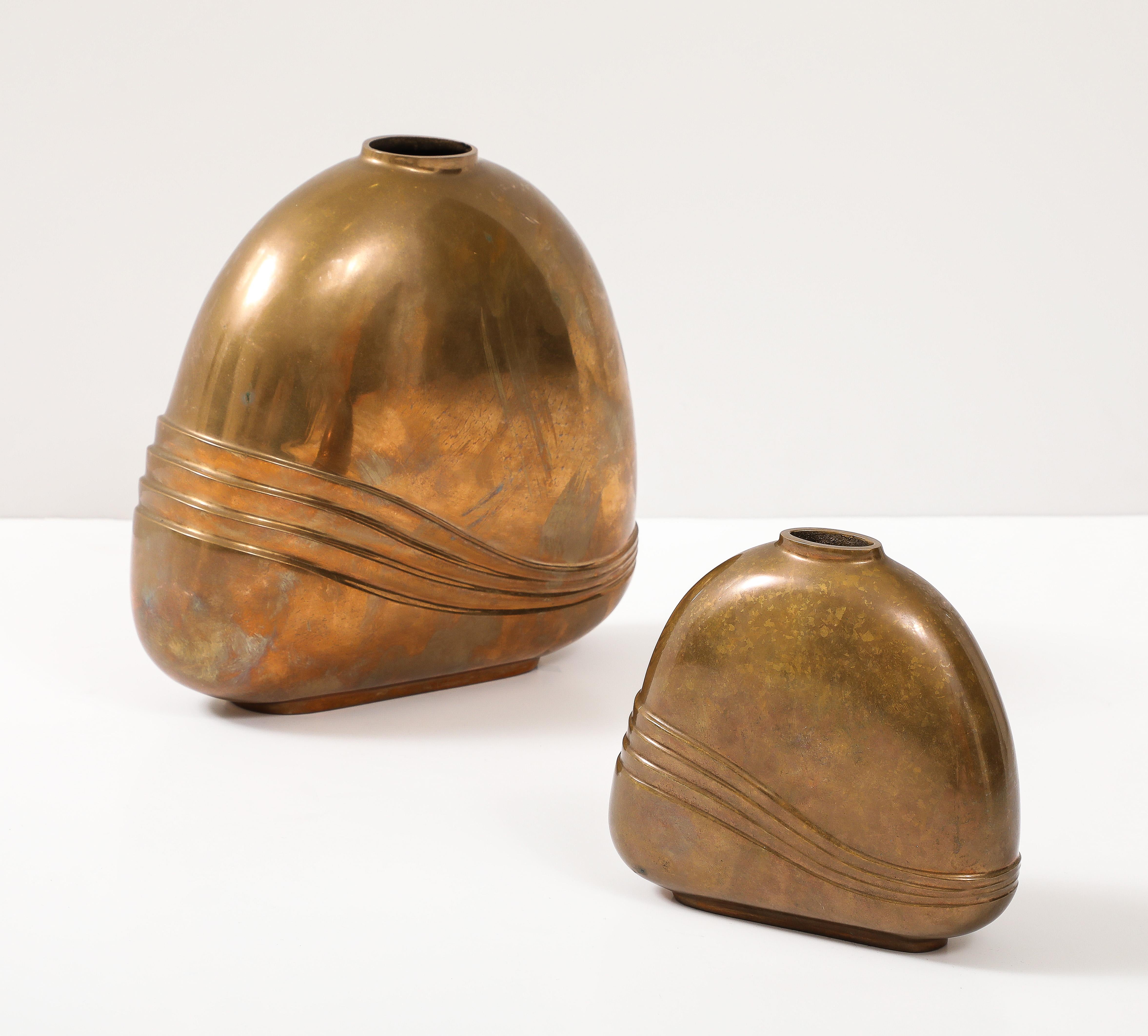 Inciso Mid-Century degli anni '70  Vasi in bronzo di Esa Fedrigolli in vendita