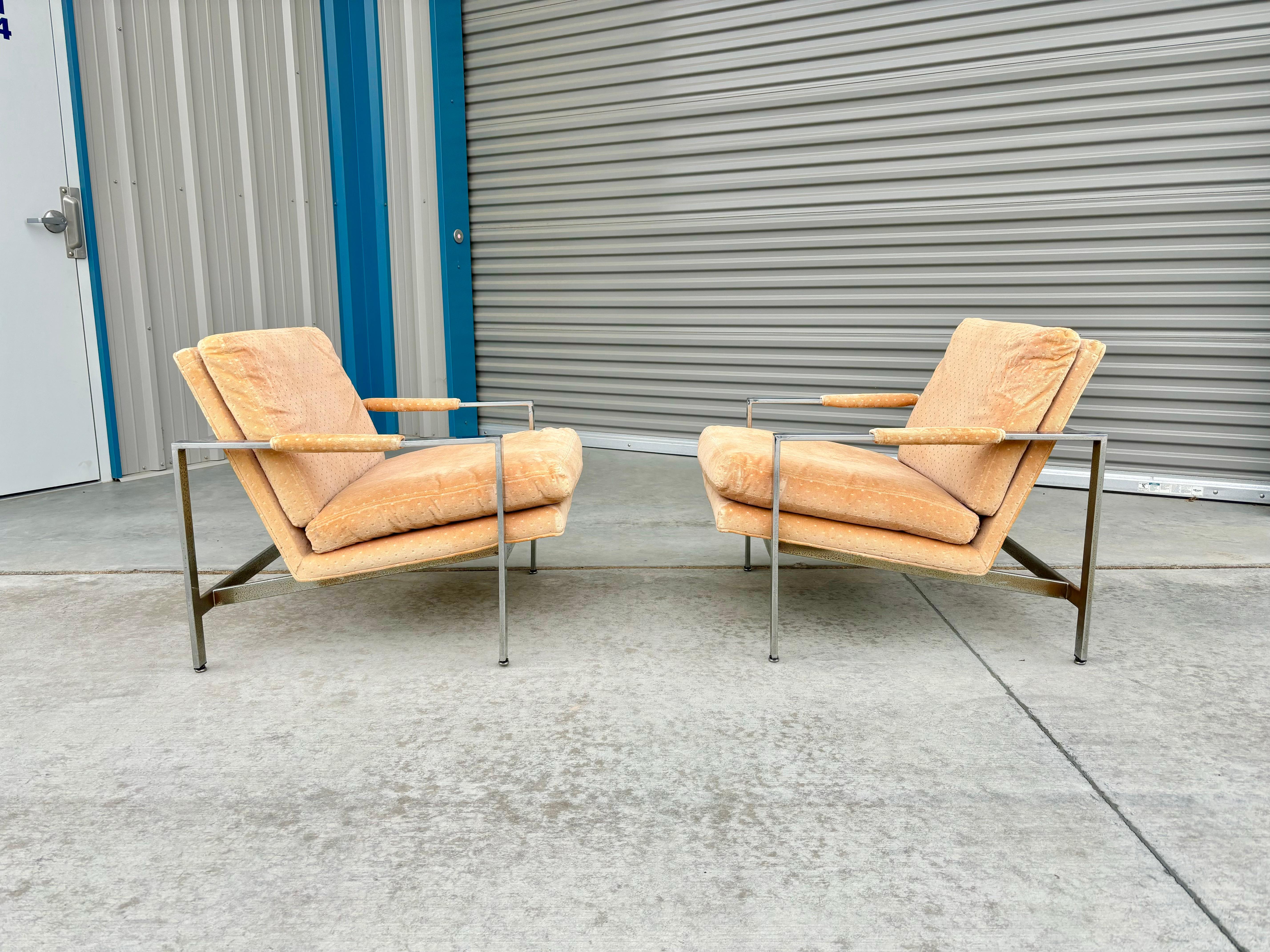1970s Mid Century Chrome Lounge Chair by Milo Baughman for Thayer Coggin - Set o In Good Condition For Sale In North Hollywood, CA