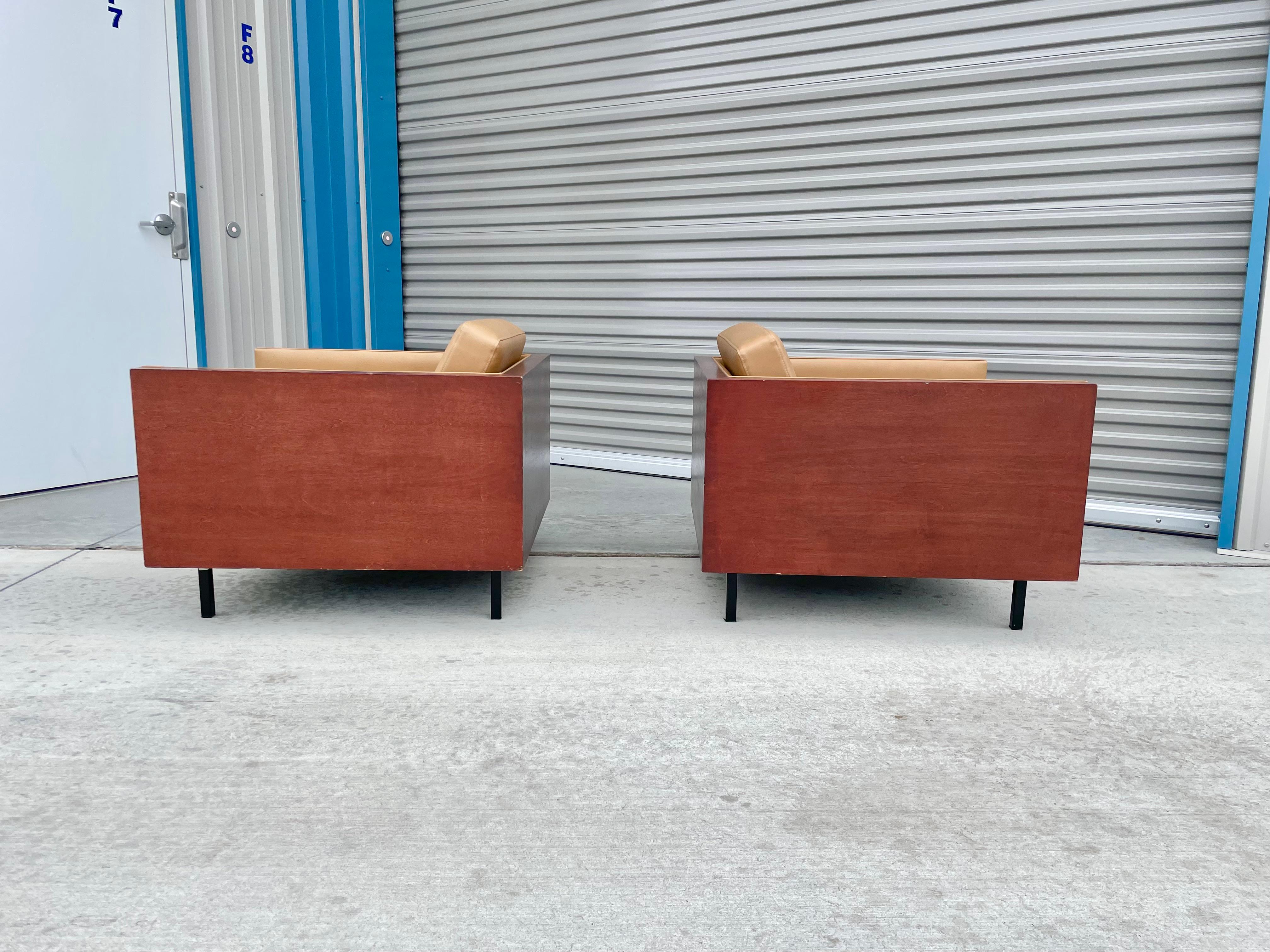 American 1970s Mid Century Cube Lounge Chairs Styled After Milo Baughman  For Sale