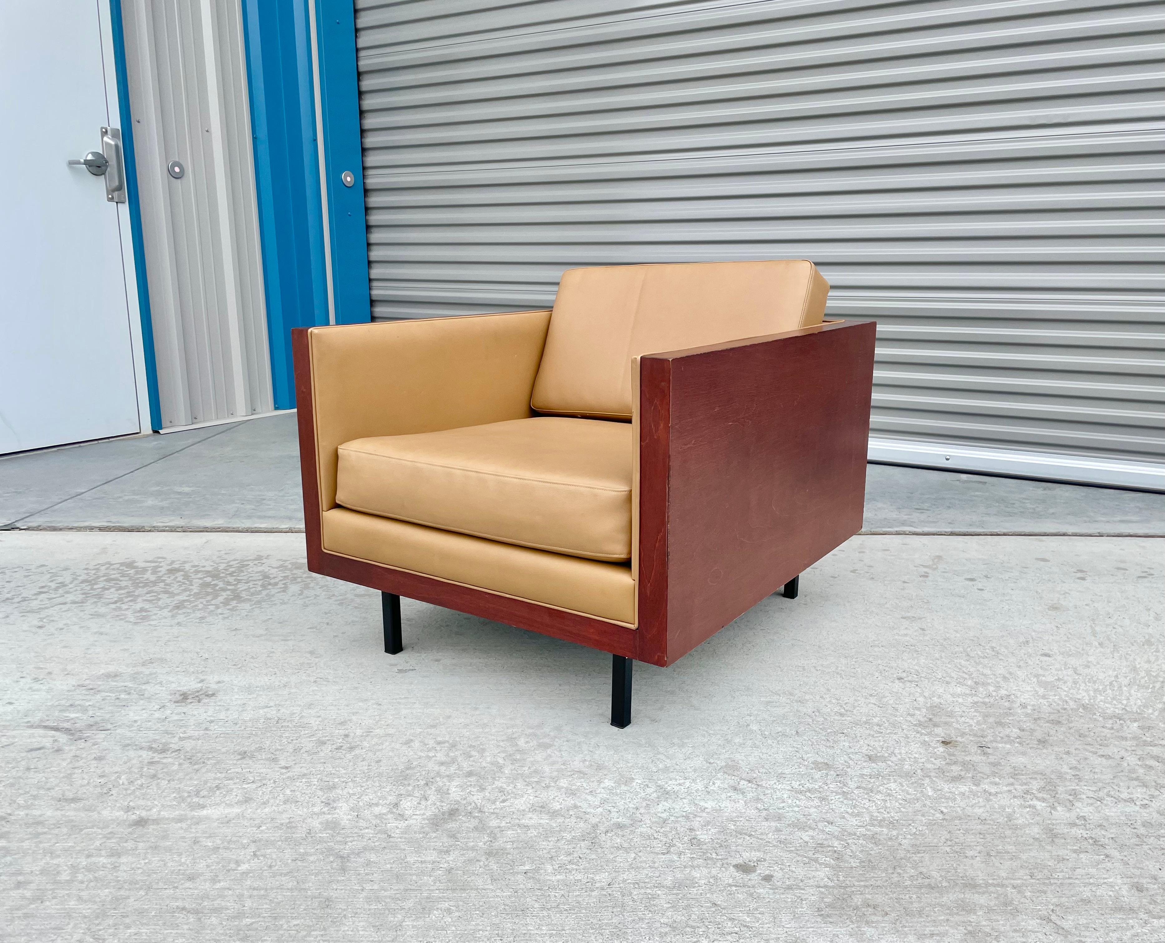 Late 20th Century 1970s Mid Century Cube Lounge Chairs Styled After Milo Baughman  For Sale
