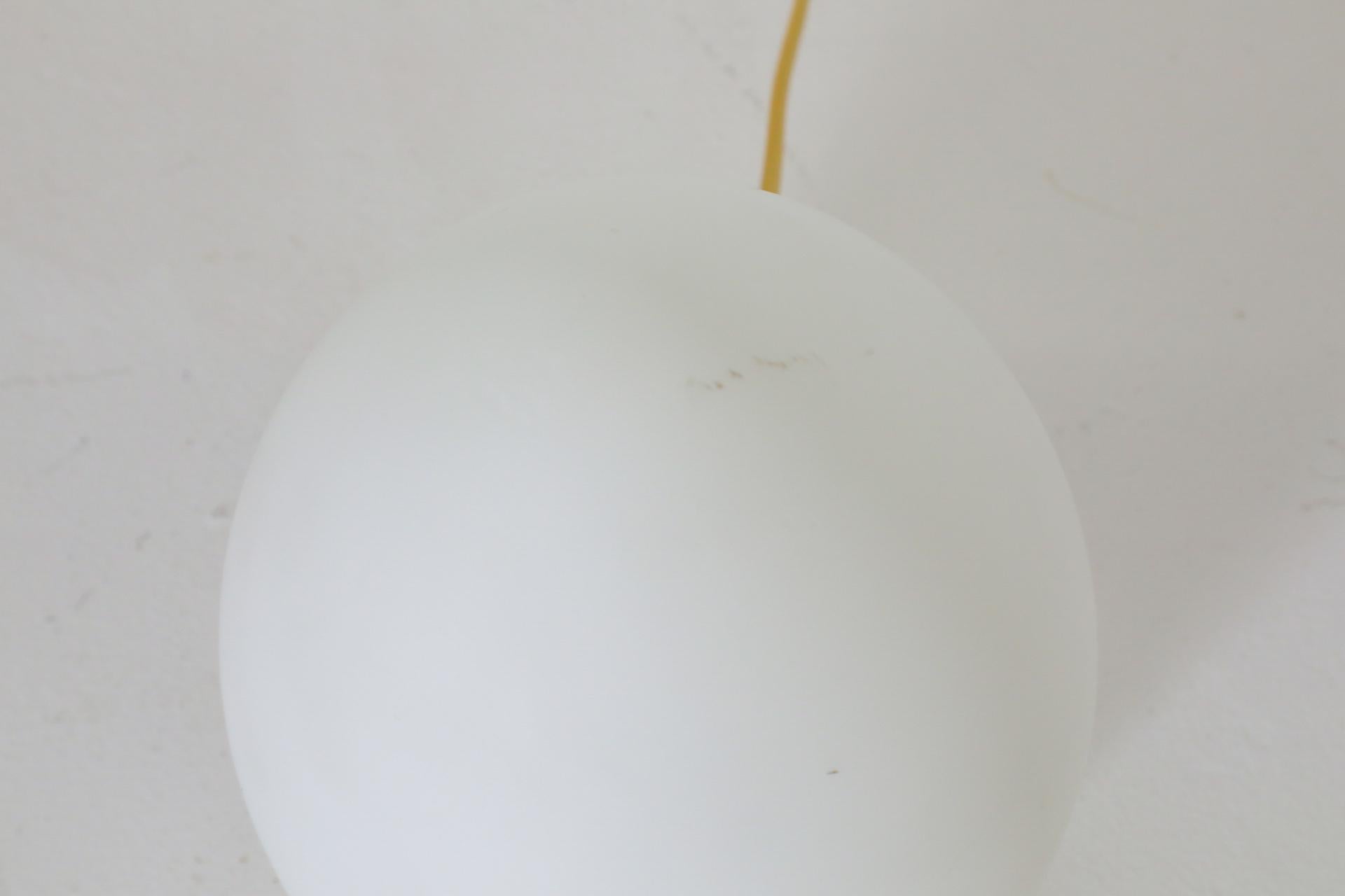 20th Century 1970's Mid-Century Egg Shaped Milk Glass Table Lamps by Verrerie Vianne