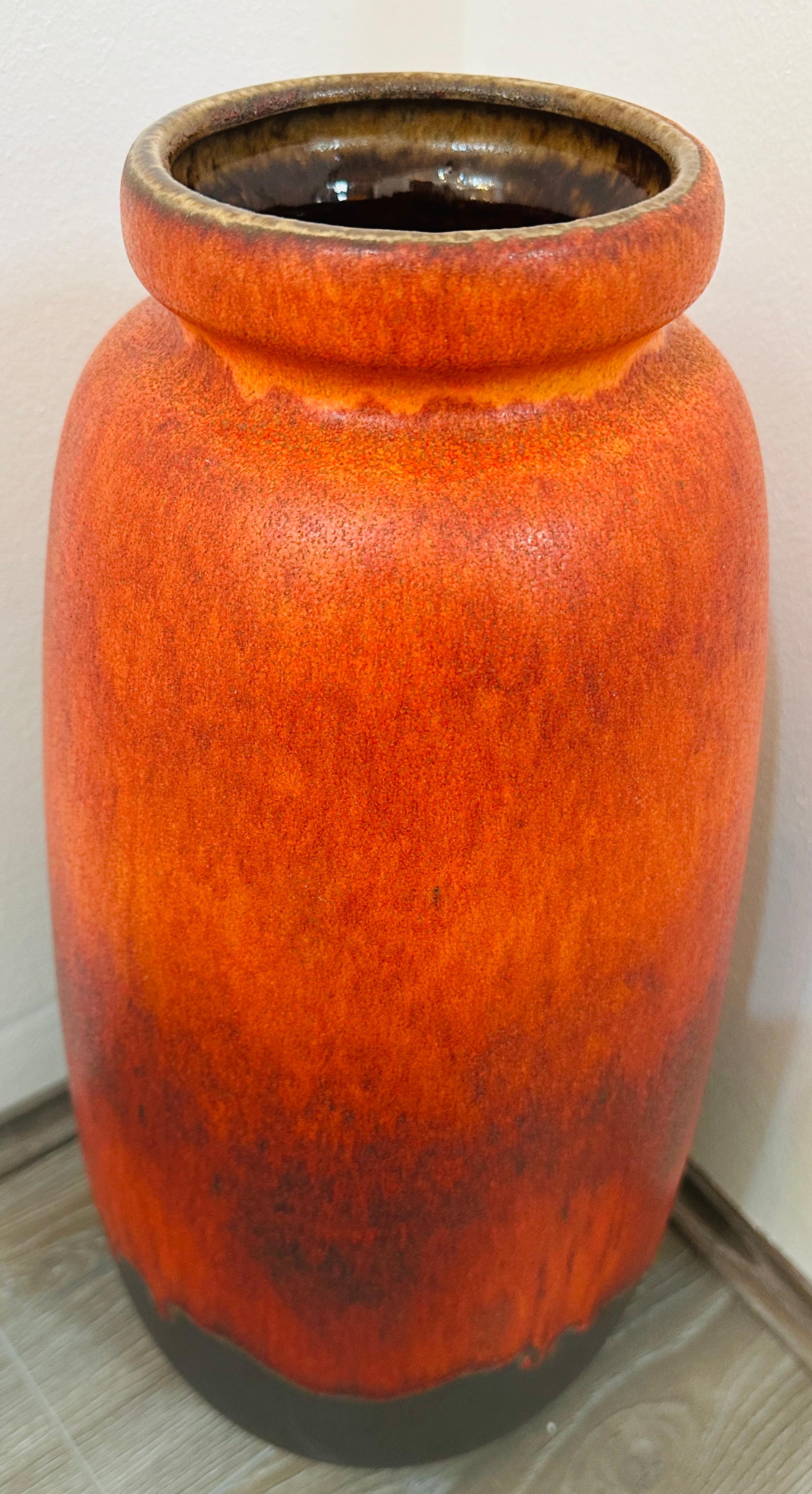 1970er Jahre Mid Century Deutsch Scheurich Keramik Burnt Orange & Brown Fett Lava Vase im Angebot 1