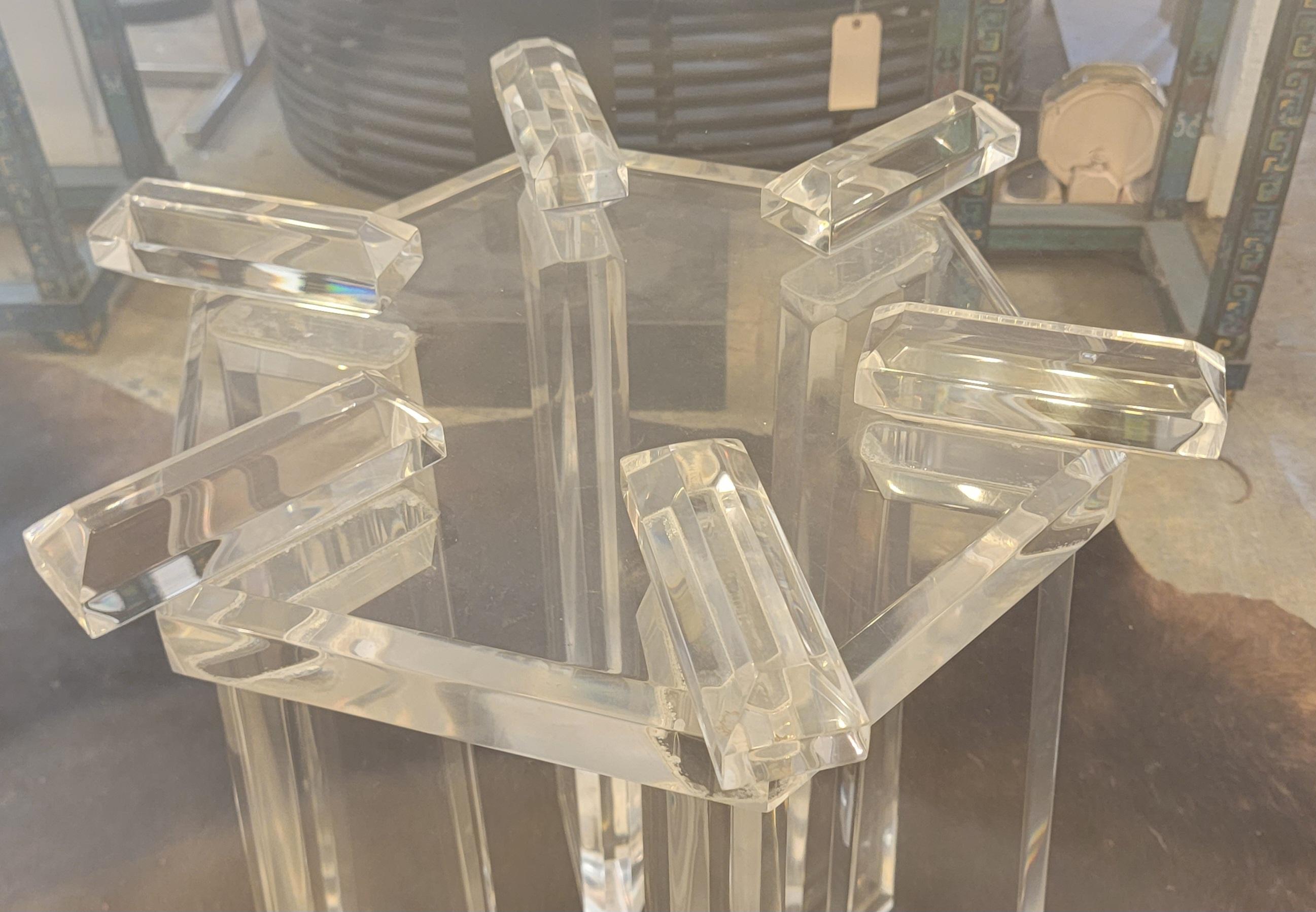 1970s Midcentury Glass and Lucite Pedestal Table In Good Condition For Sale In Pasadena, CA