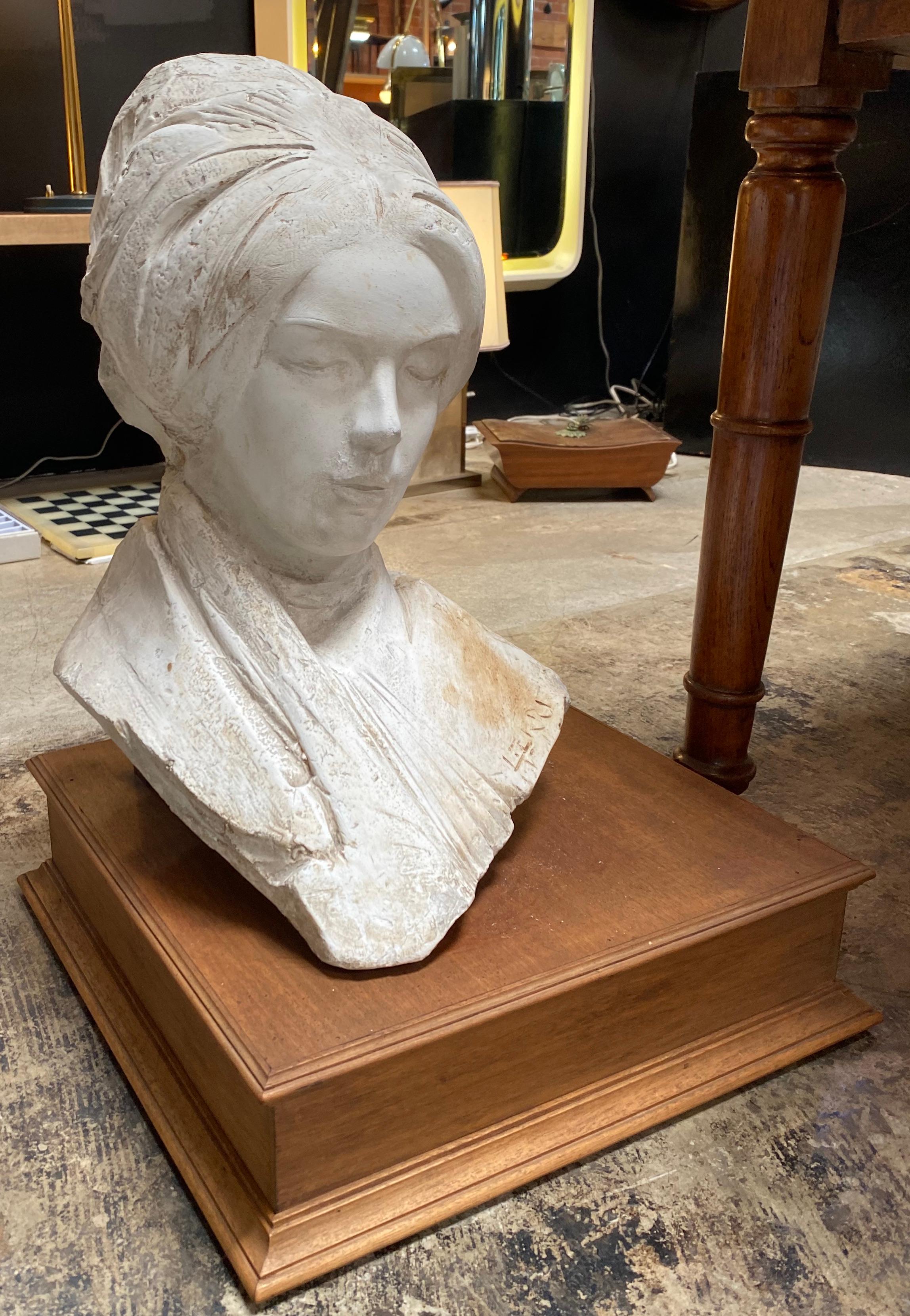 1970s Mid Century Half Bust Woman Sculpture In Good Condition For Sale In Los Angeles, CA