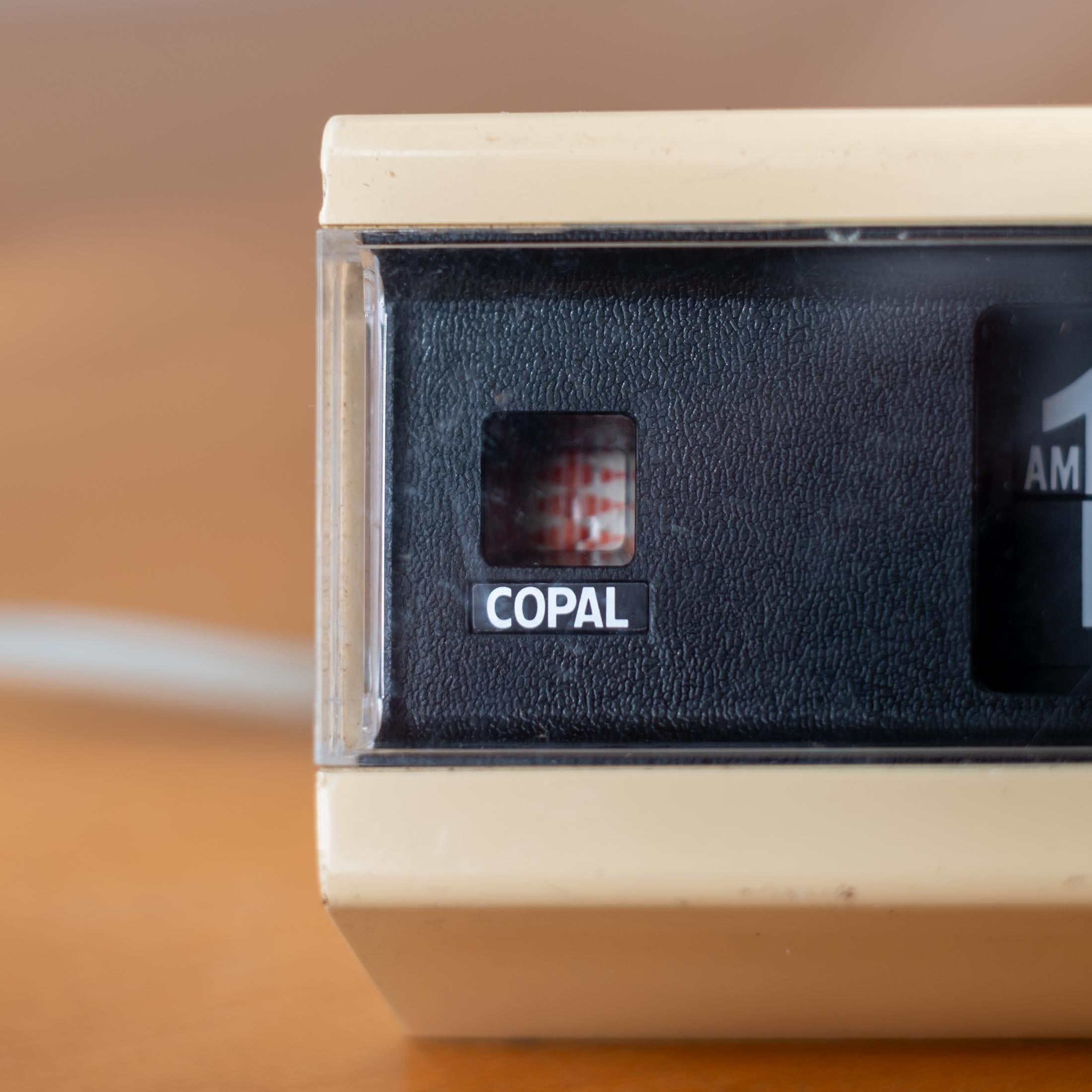 Plastique Horloge d'alarme Copal moderne japonaise du milieu des années 1970