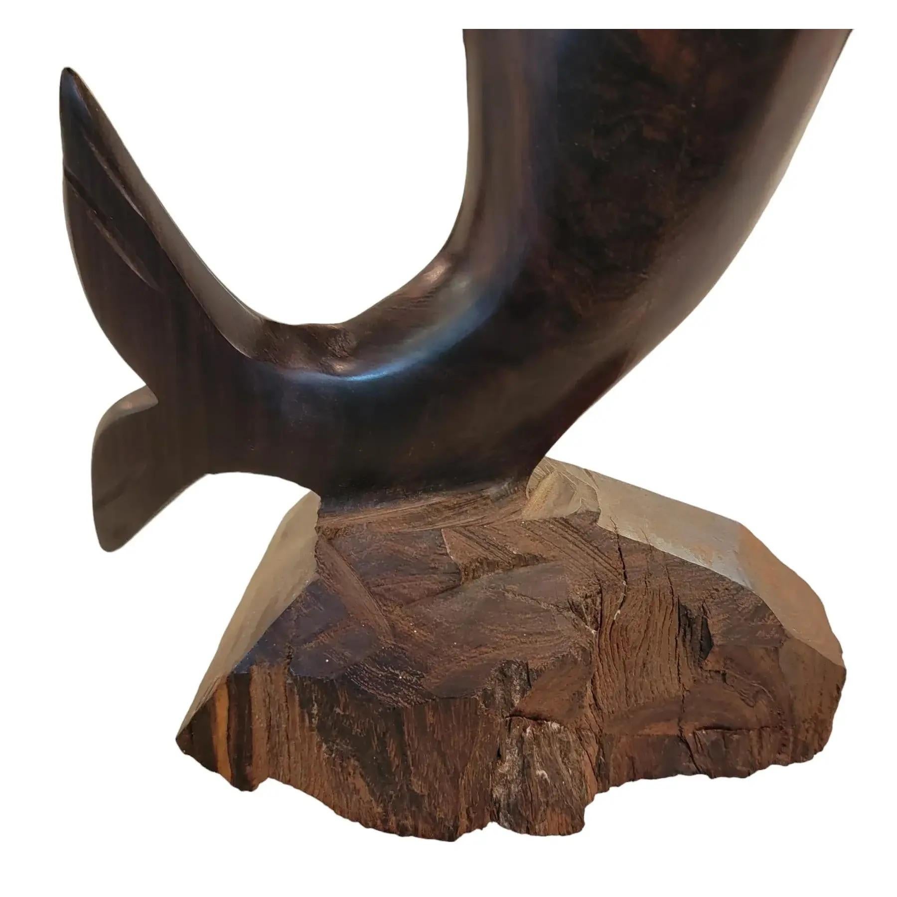 Legno Scultura di pesce spada in legno di grandi dimensioni risalente alla metà del secolo scorso in vendita