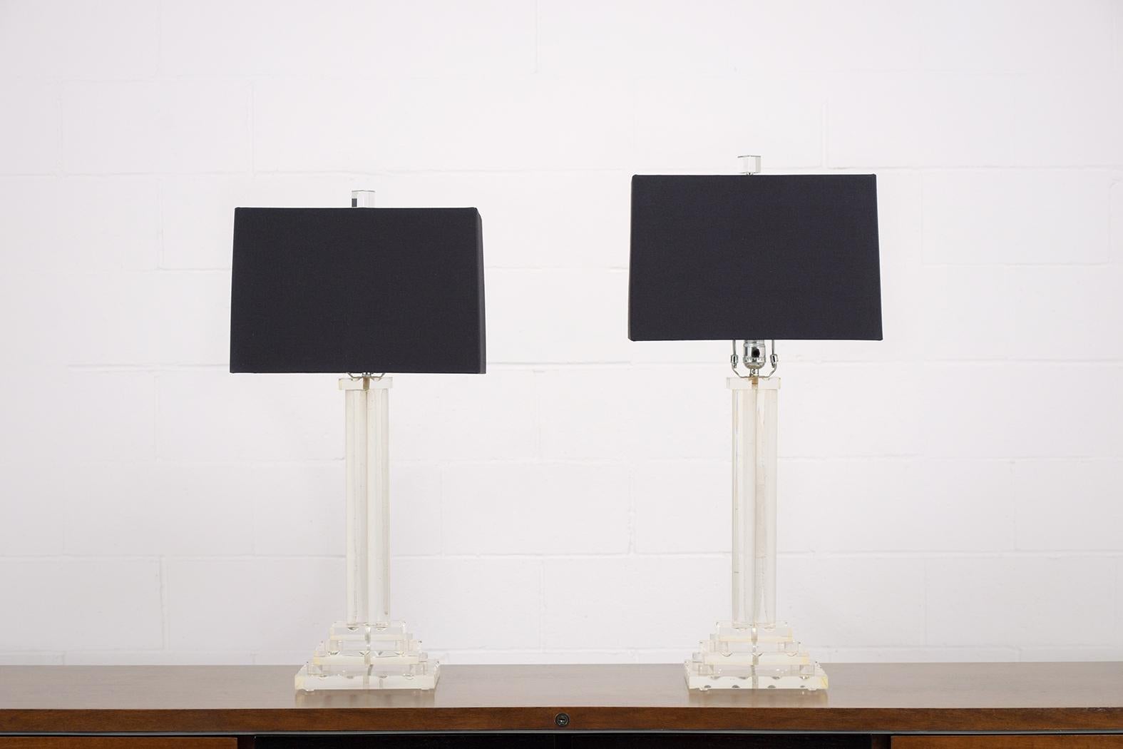 Pair of Vintage Mid-Century Modern Lucite Table Lamps 4