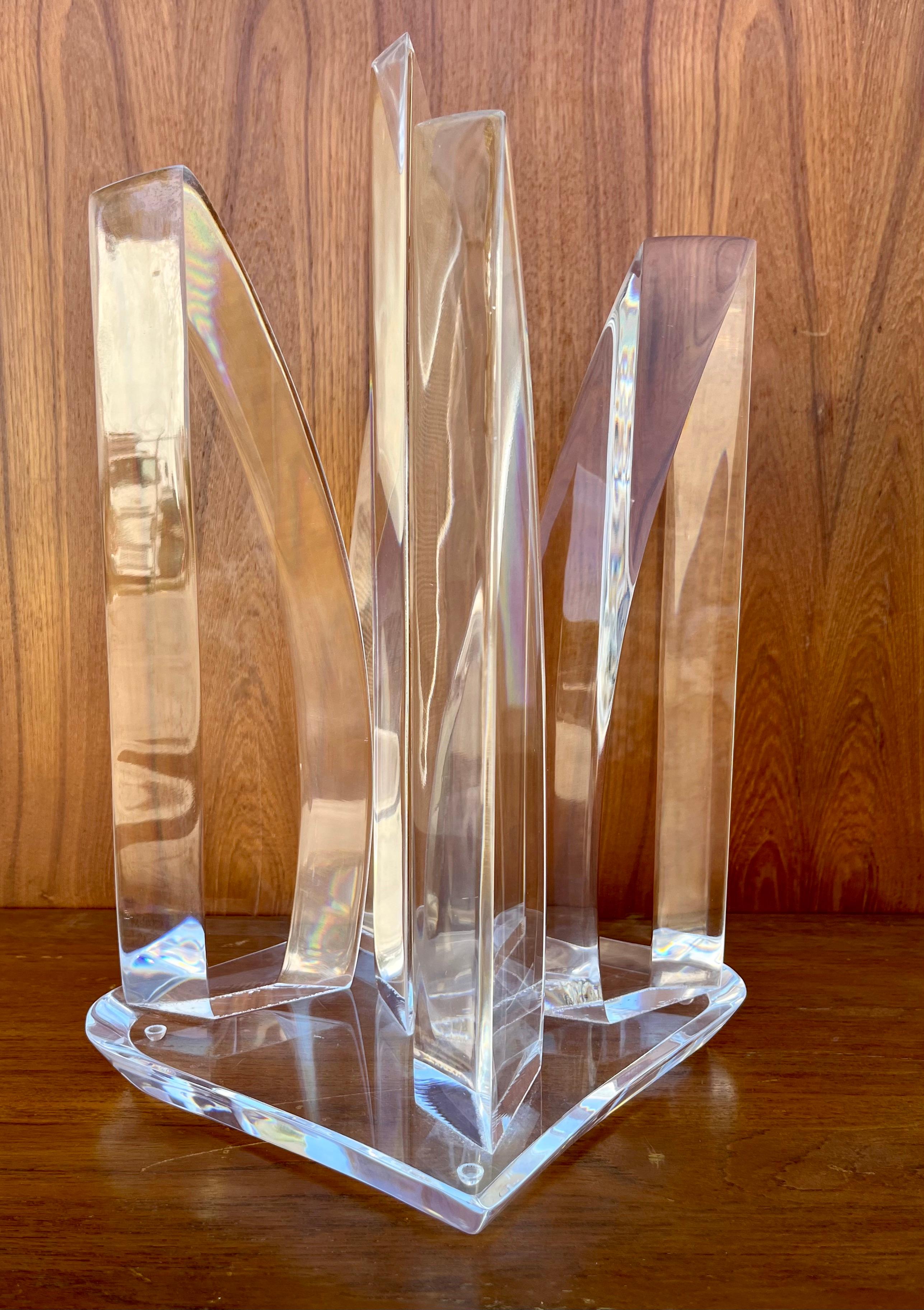 1970s Mid-Century Modern Abstract Lucite Sculpture in the Hivo Van Teal's Style In Good Condition For Sale In Miami, FL
